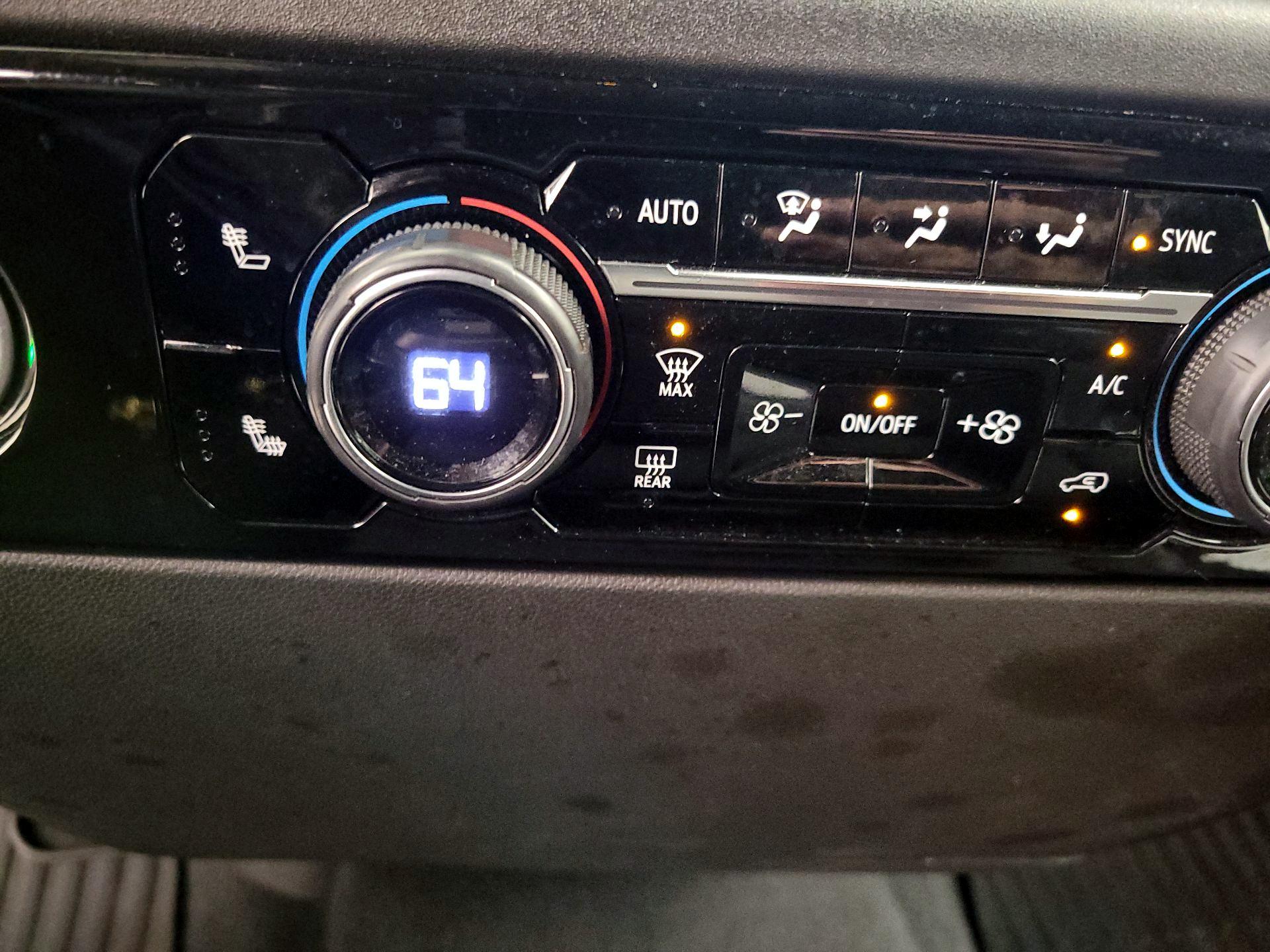 Thumbnail: 2022 Chevrolet Silverado 1500 - 17