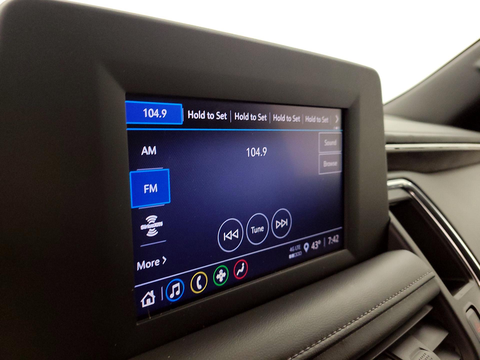 Thumbnail: 2022 Chevrolet Suburban - 15