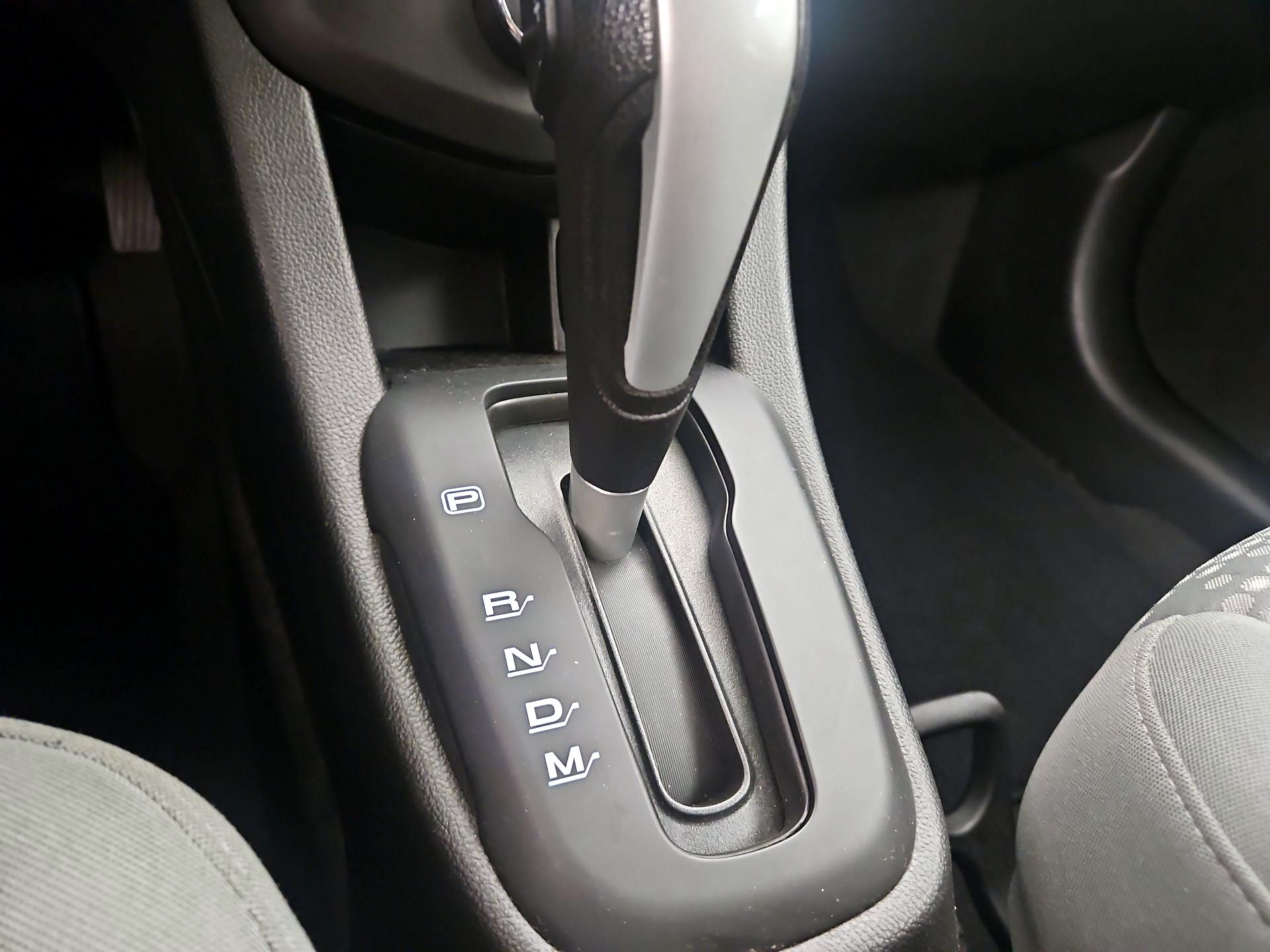 Thumbnail: 2020 Chevrolet Sonic - 17