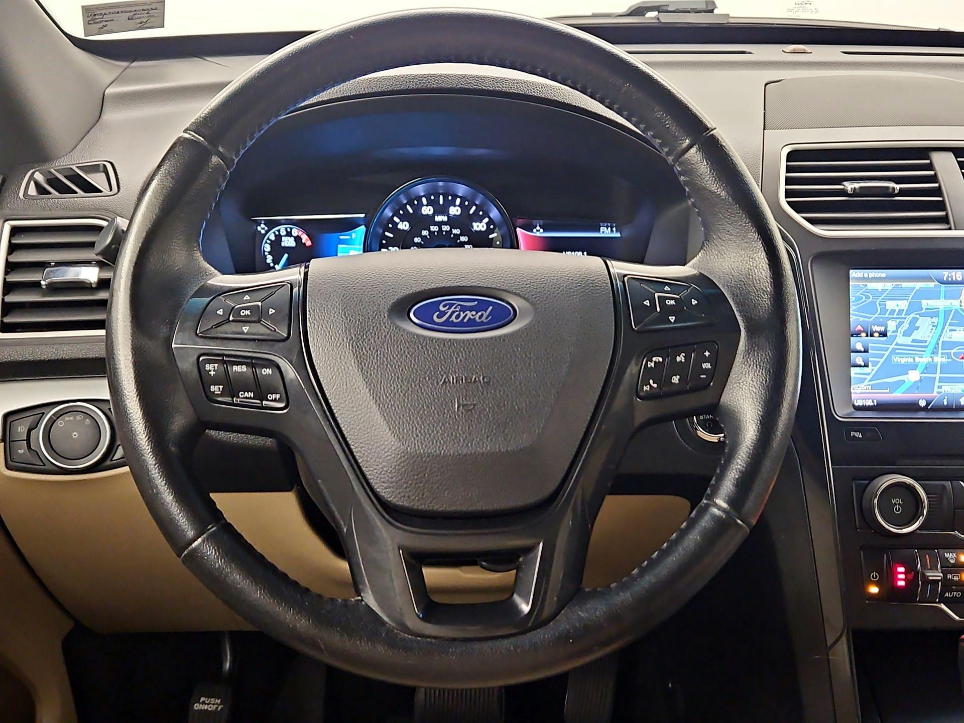 Thumbnail: 2016 Ford Explorer - 10