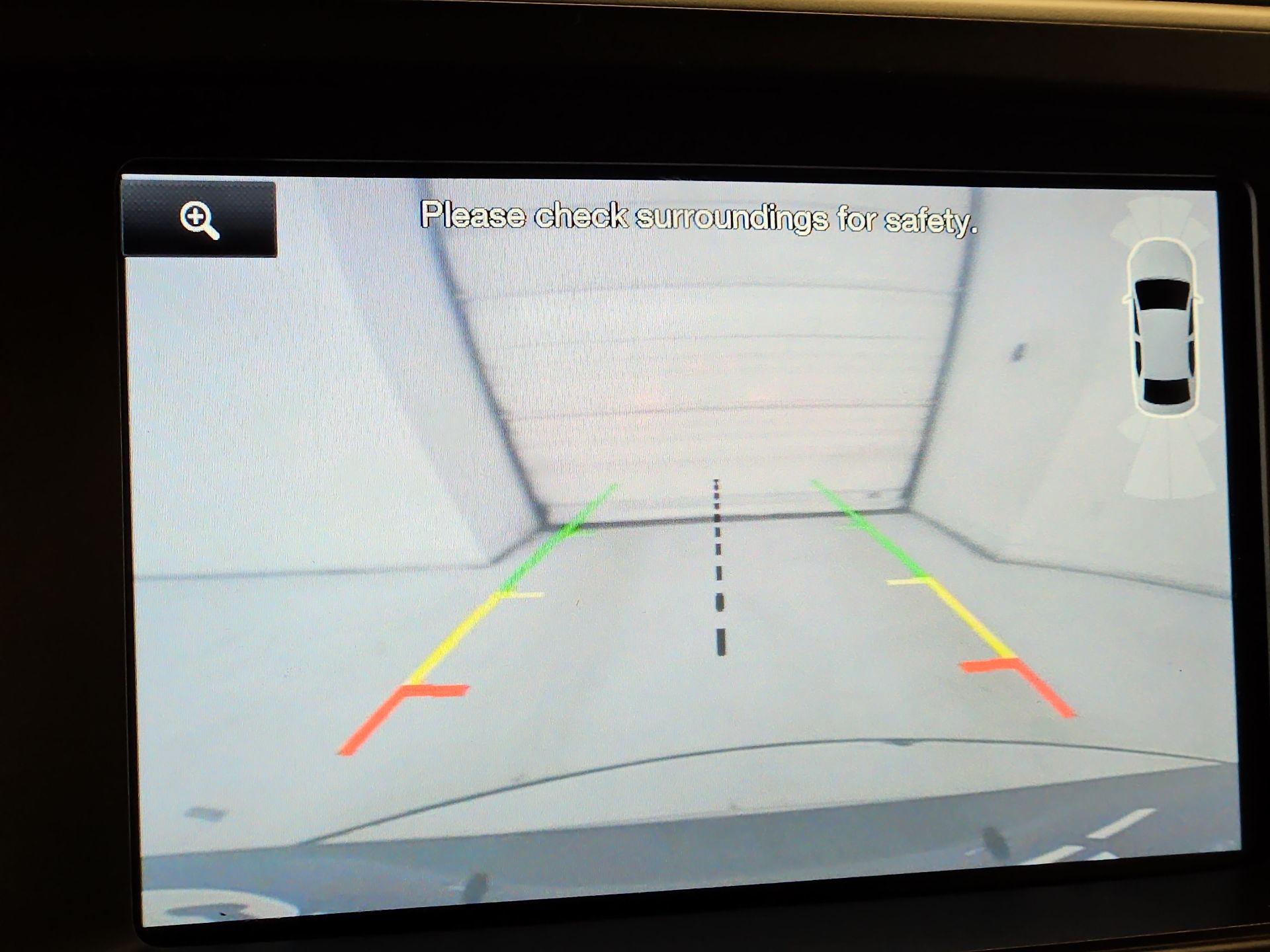 Thumbnail: 2016 Ford Explorer - 15