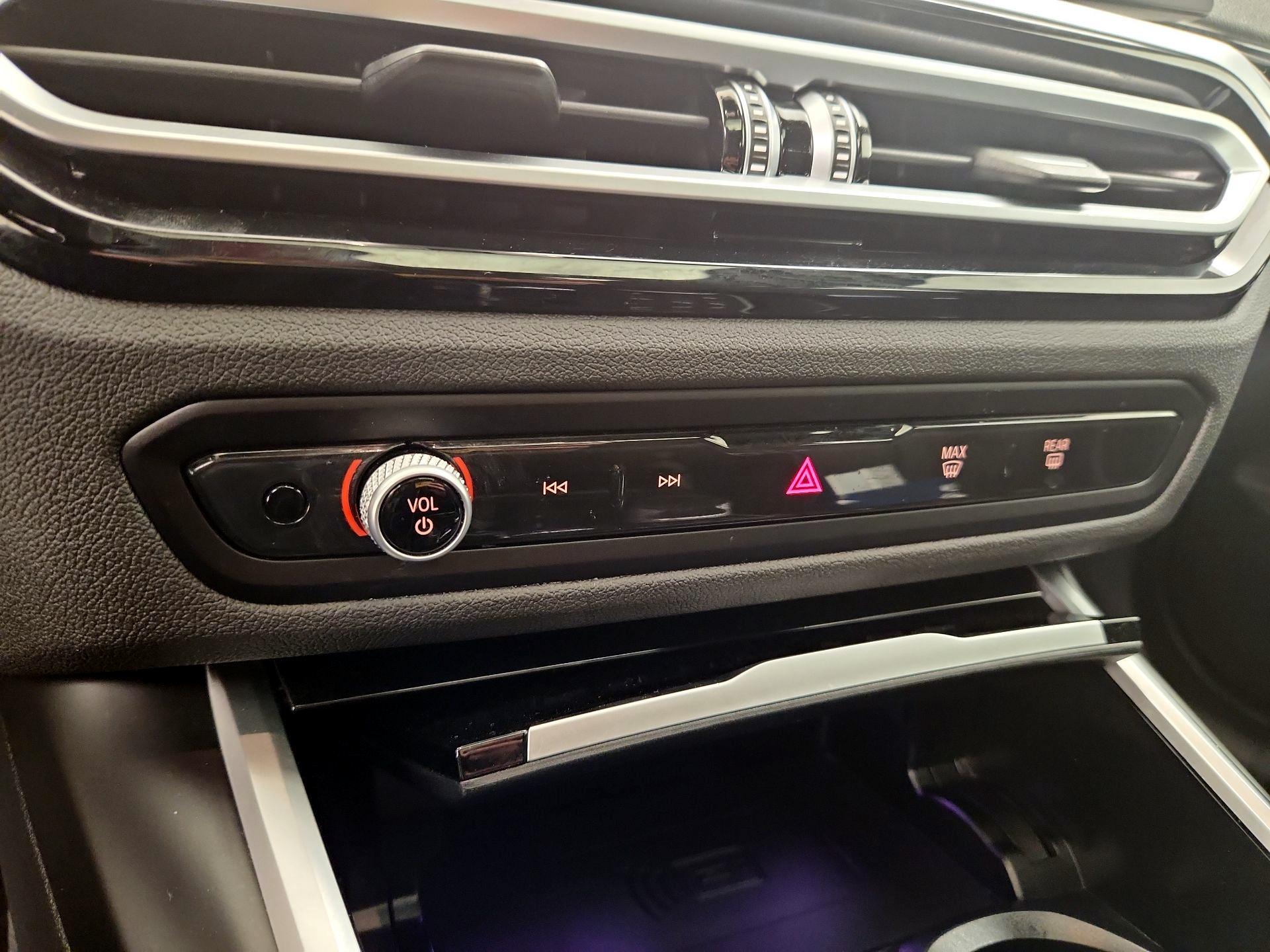 Thumbnail: 2023 BMW 3 Series - 17