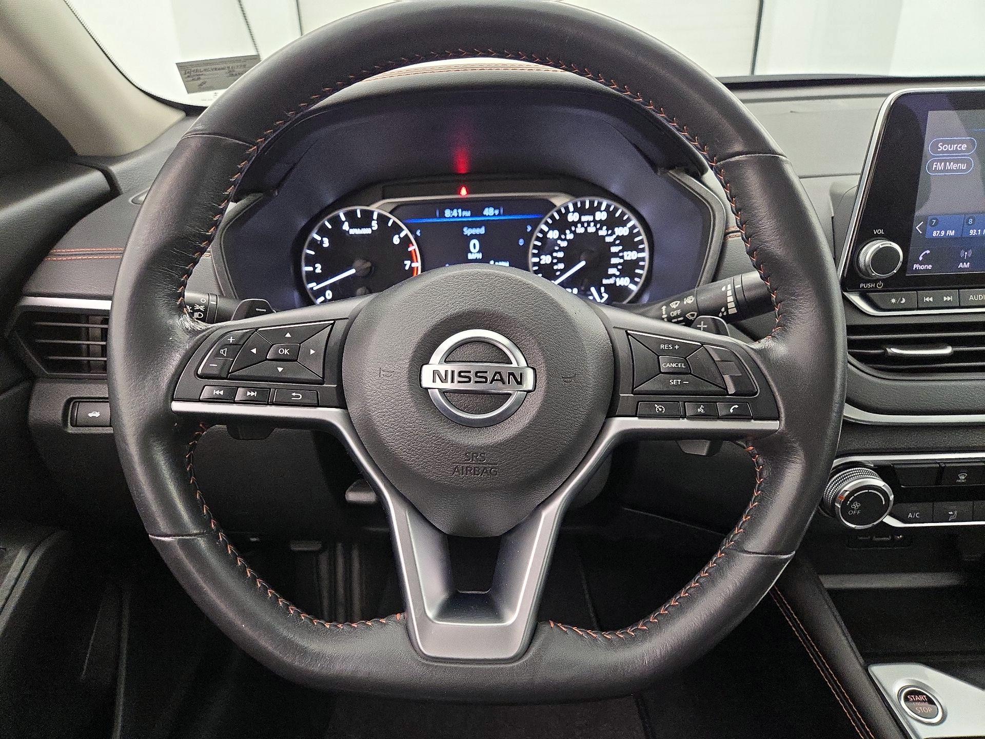 Thumbnail: 2022 Nissan Altima - 10