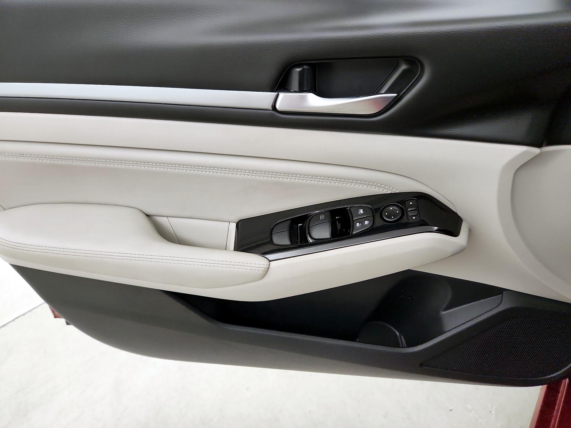 Thumbnail: 2023 Nissan Altima - 12