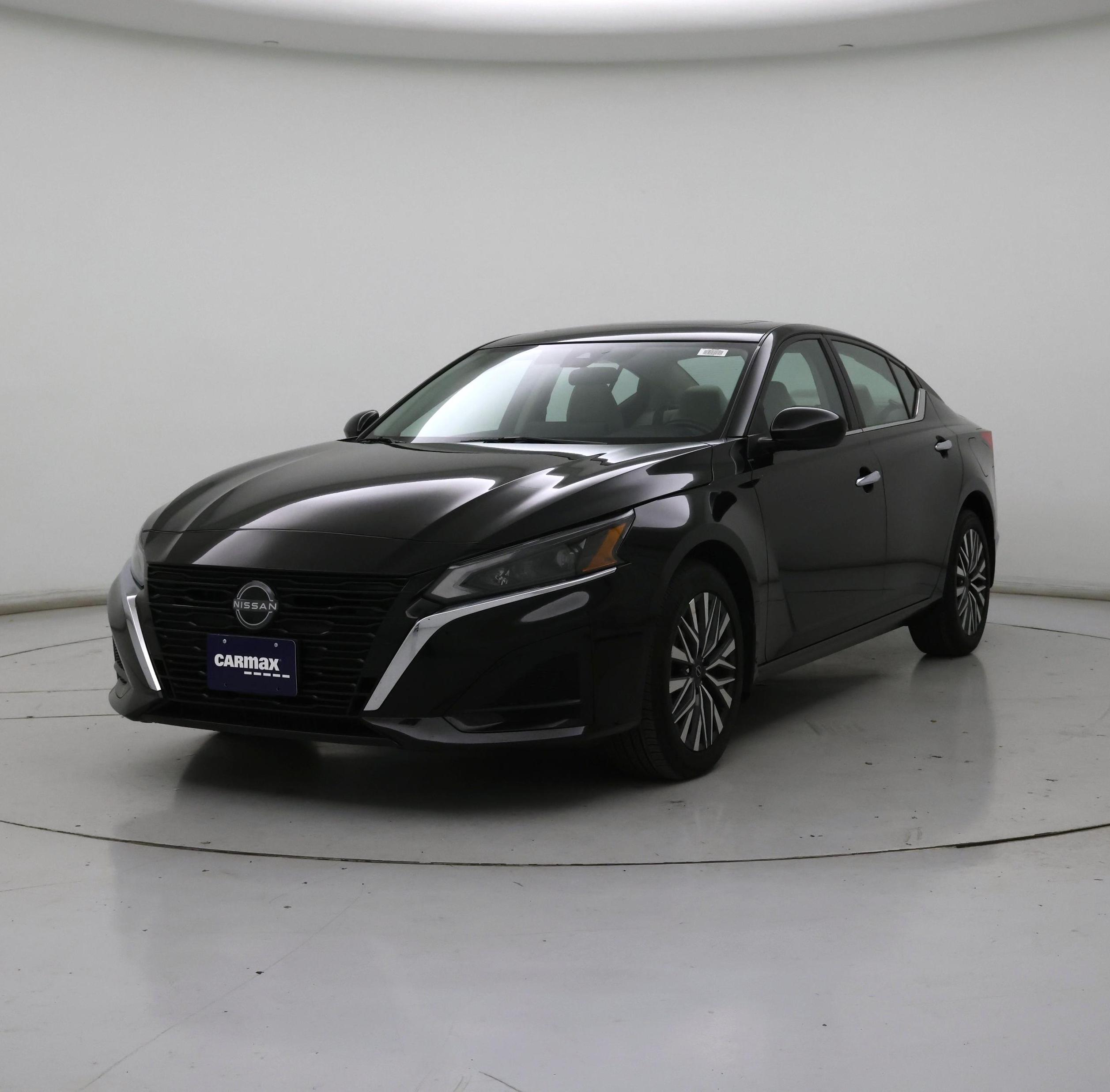 Thumbnail: 2023 Nissan Altima - 4