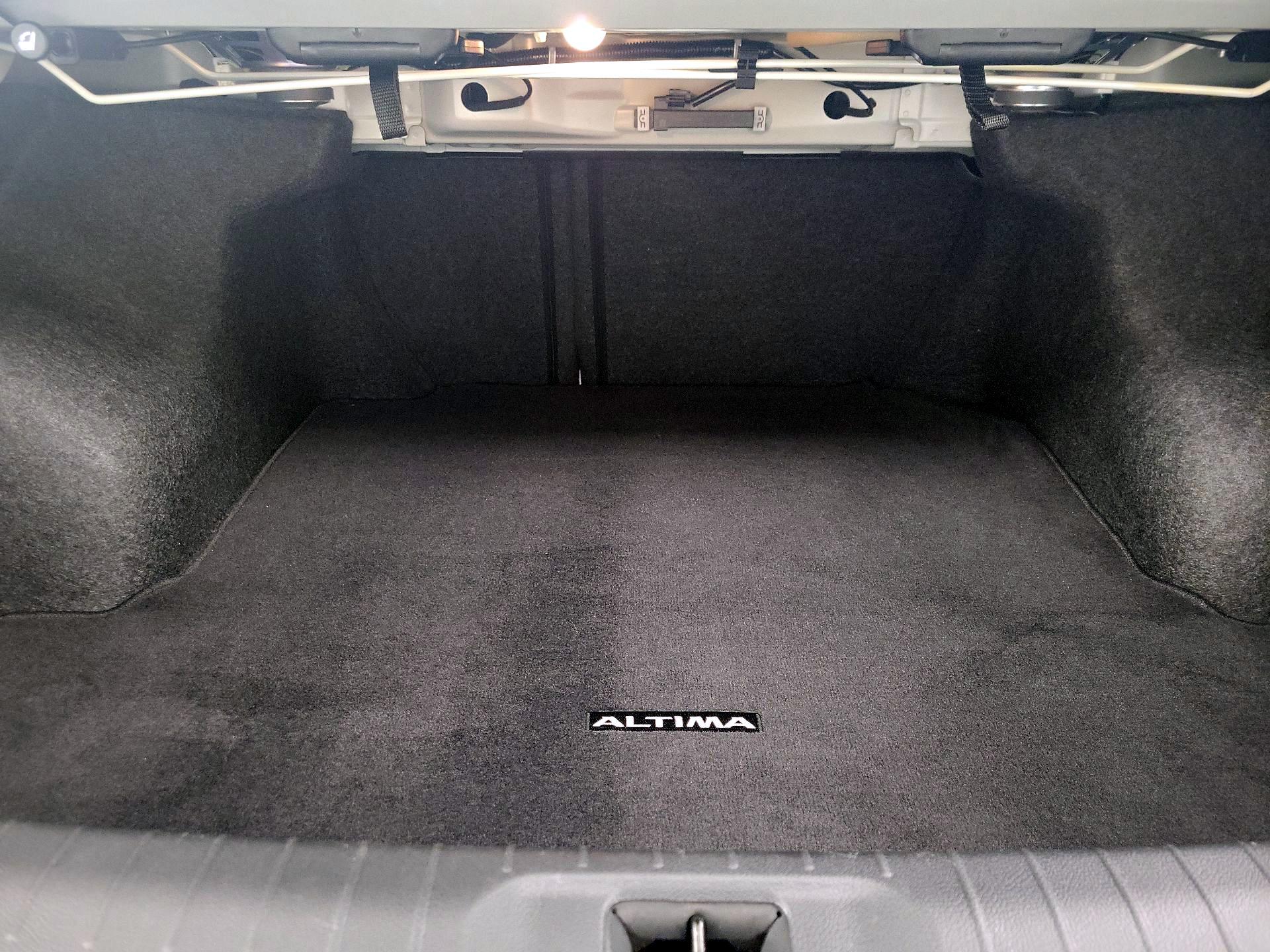 Thumbnail: 2023 Nissan Altima - 20