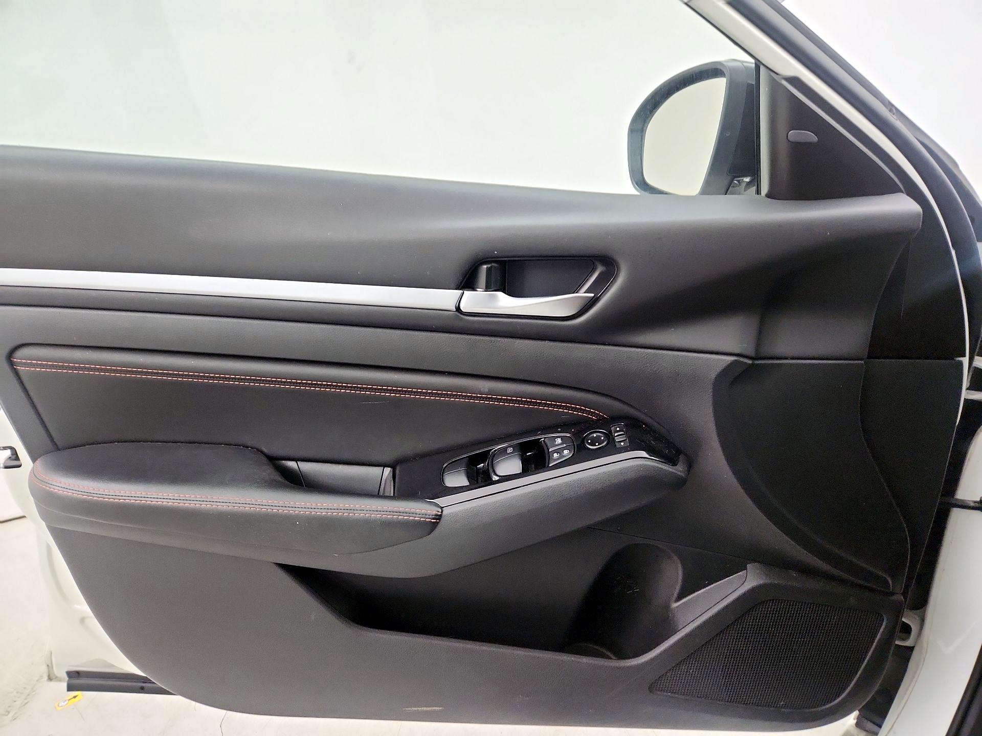 Thumbnail: 2023 Nissan Altima - 12