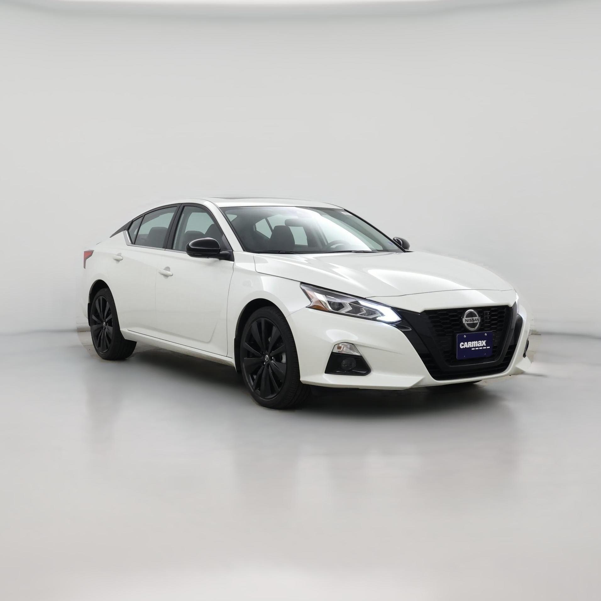 Thumbnail: 2022 Nissan Altima - 1