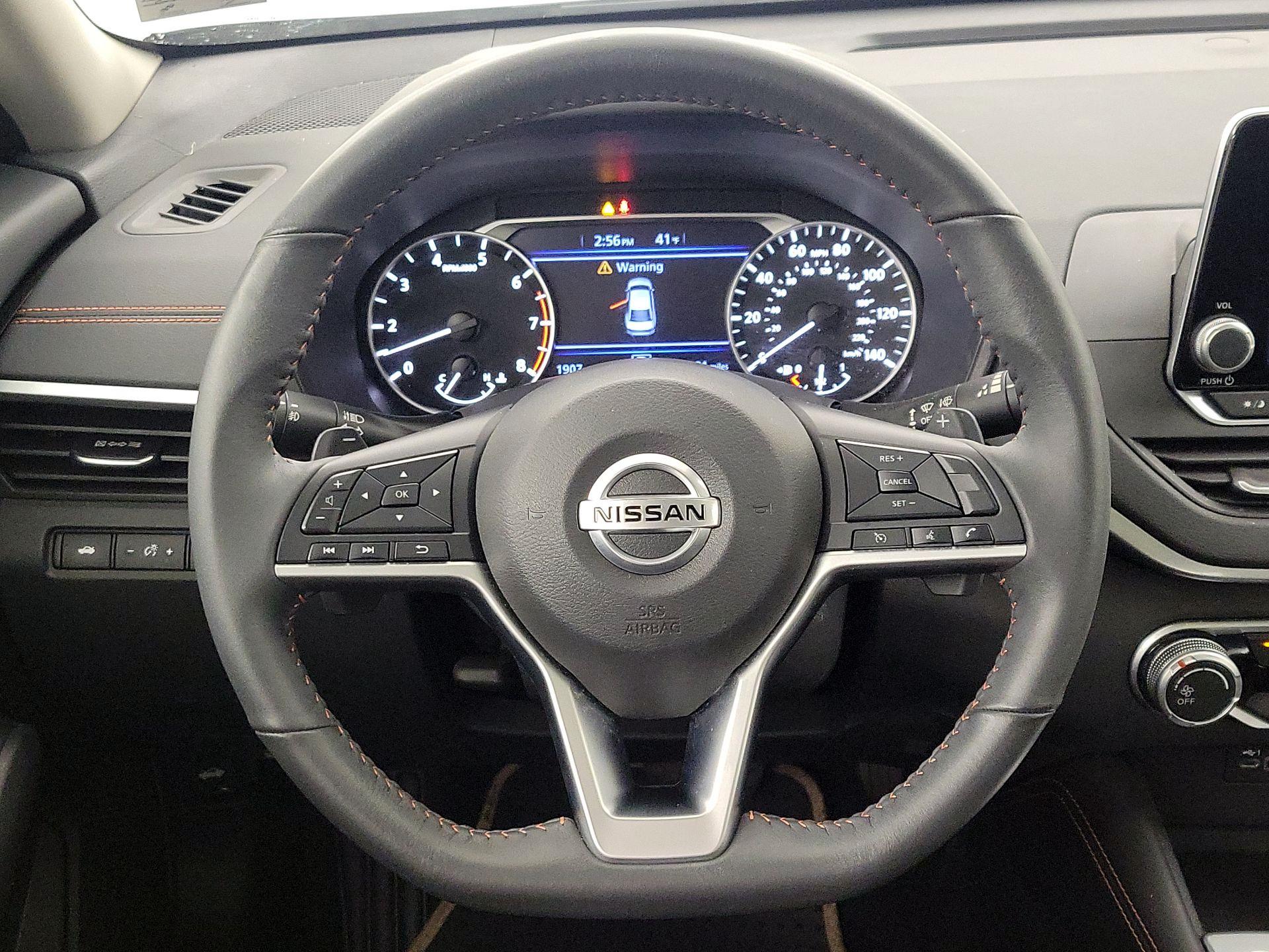 Thumbnail: 2022 Nissan Altima - 10