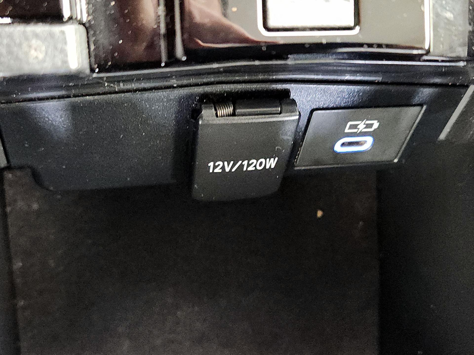 Thumbnail: 2022 Toyota Corolla - 18