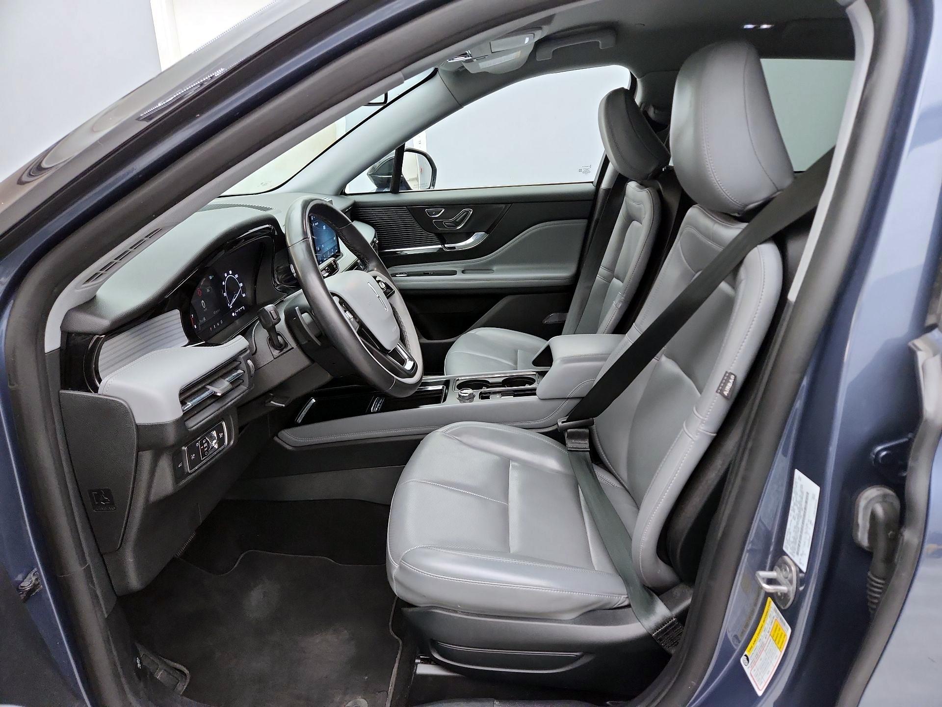 Thumbnail: 2022 Lincoln Corsair - 11