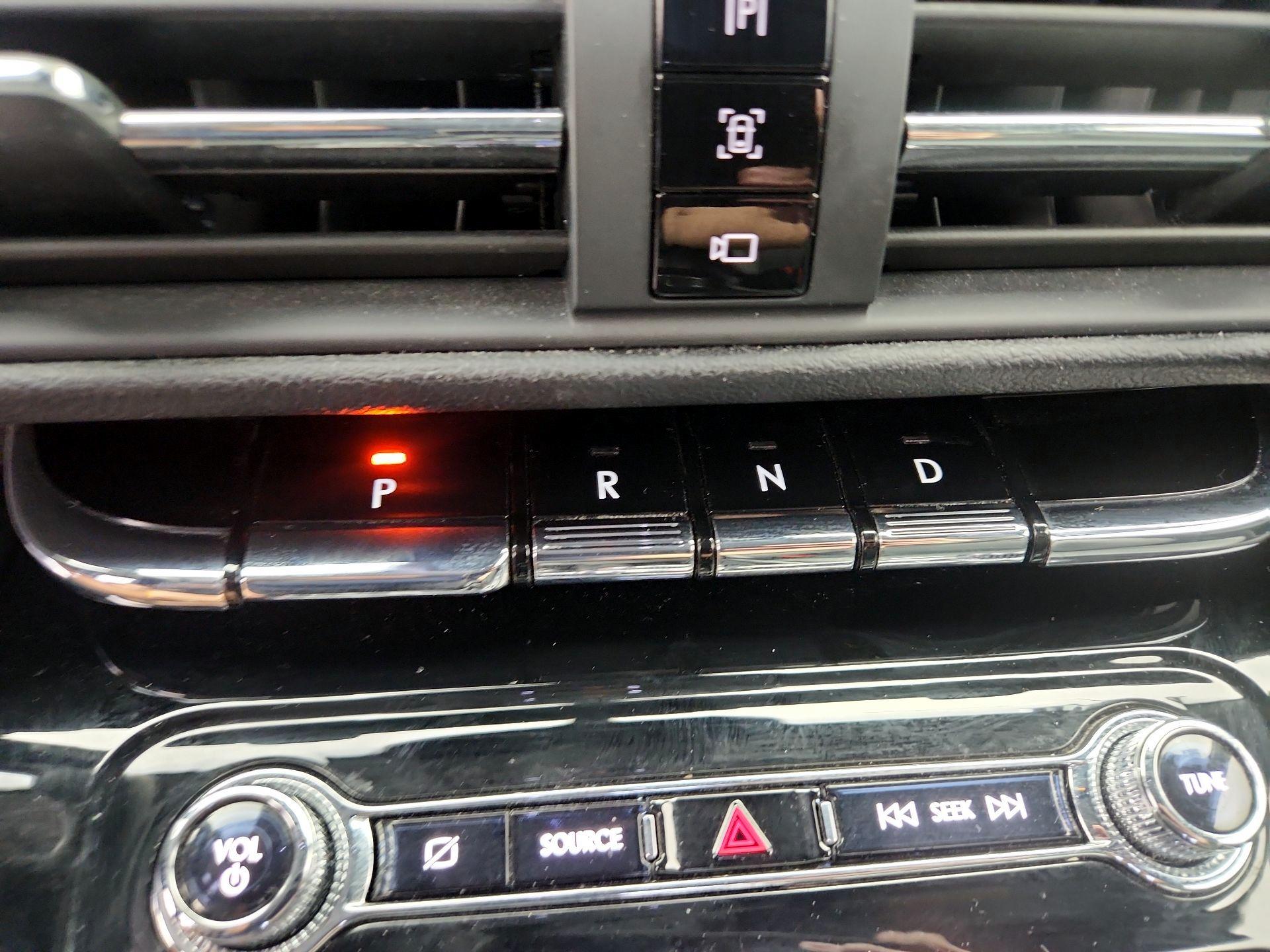 Thumbnail: 2022 Lincoln Corsair - 18