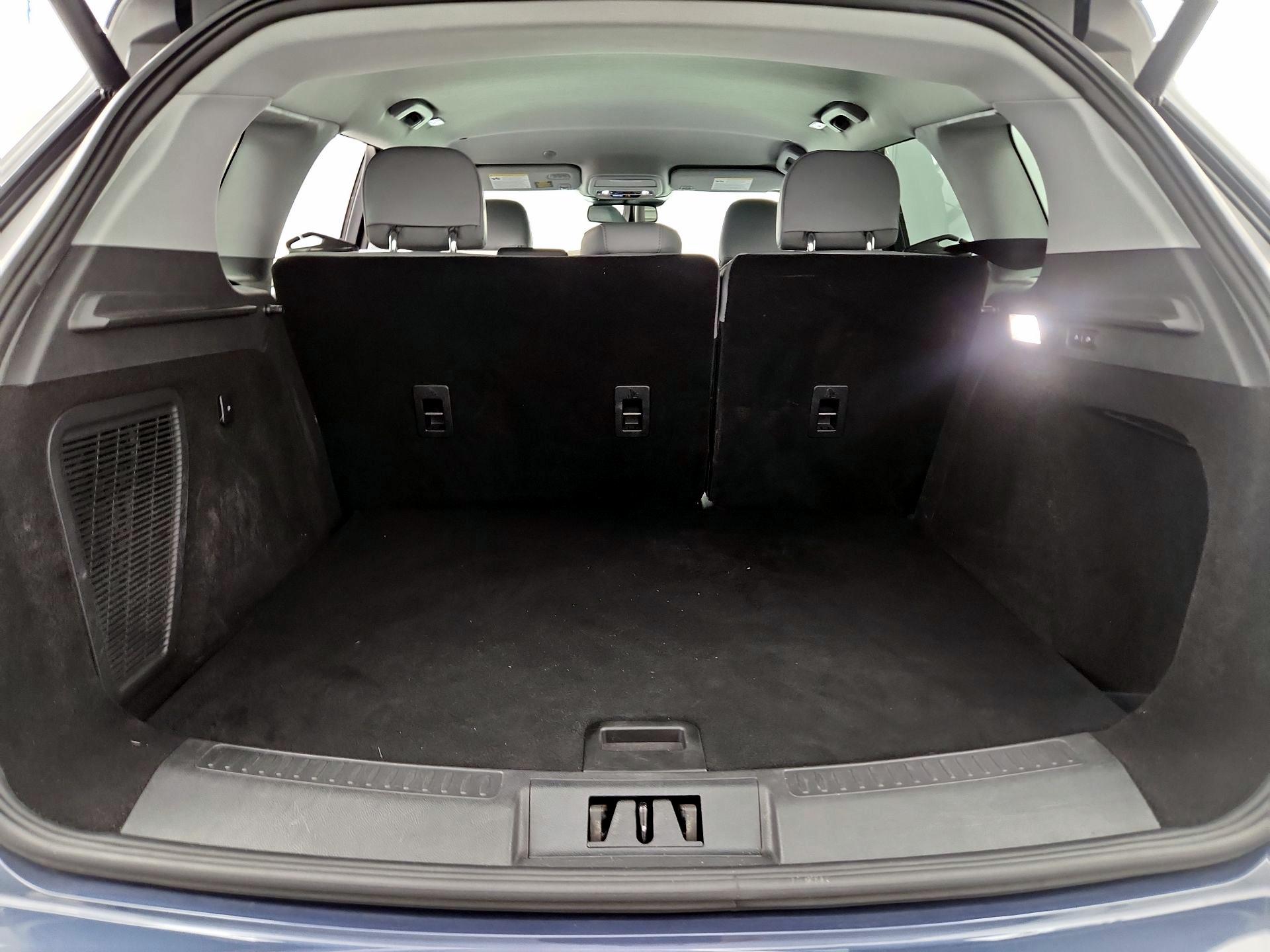 Thumbnail: 2022 Lincoln Corsair - 20