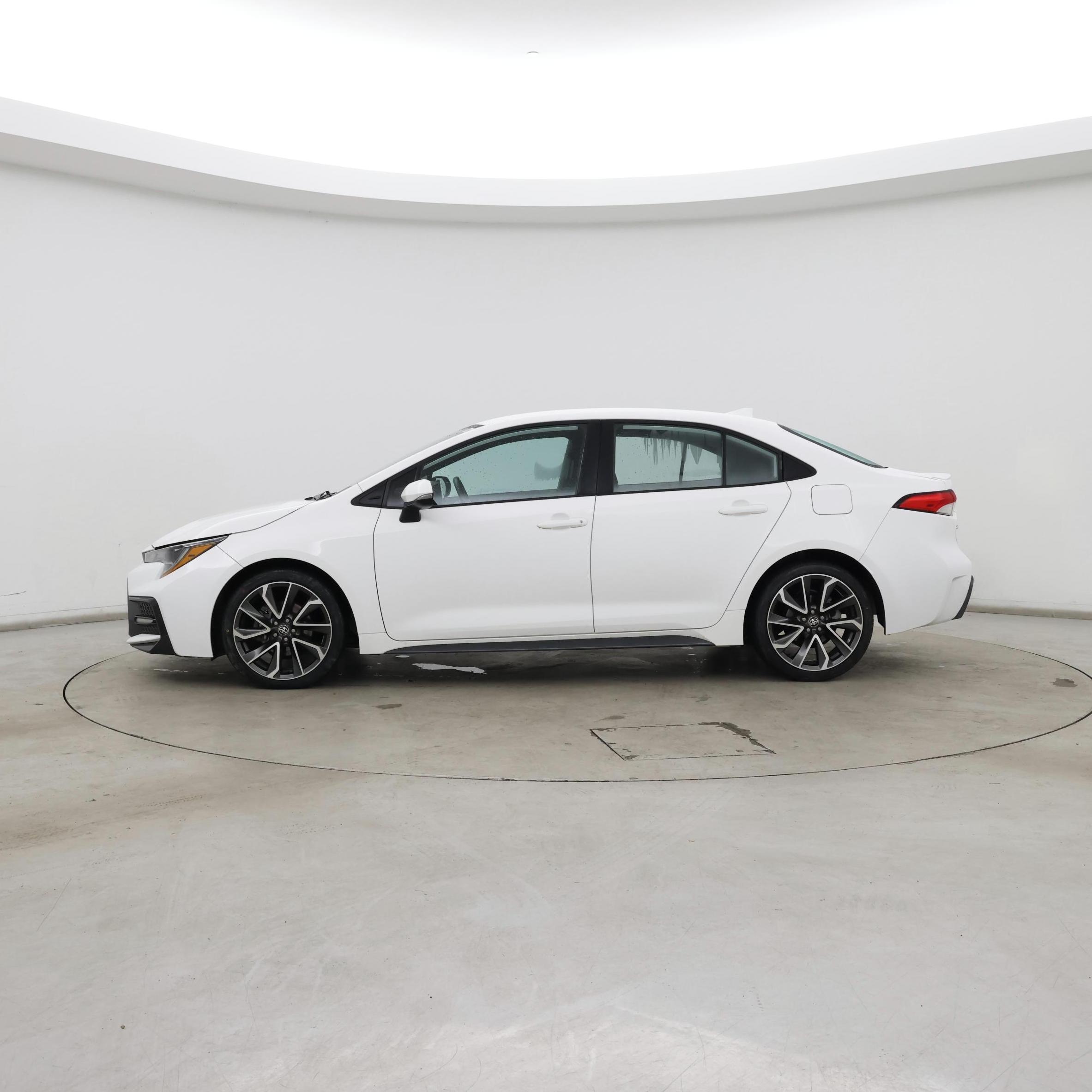 Thumbnail: 2022 Toyota Corolla - 3