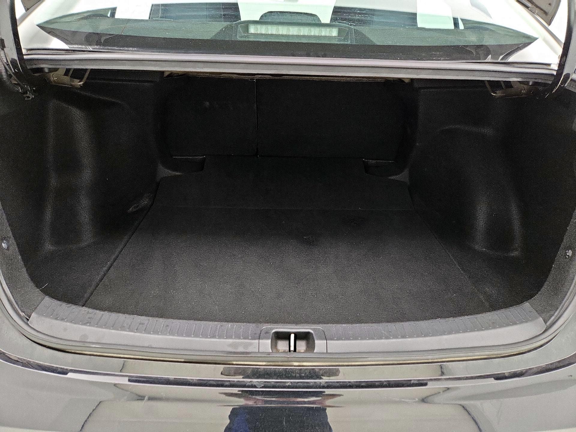 Thumbnail: 2023 Toyota Corolla - 20