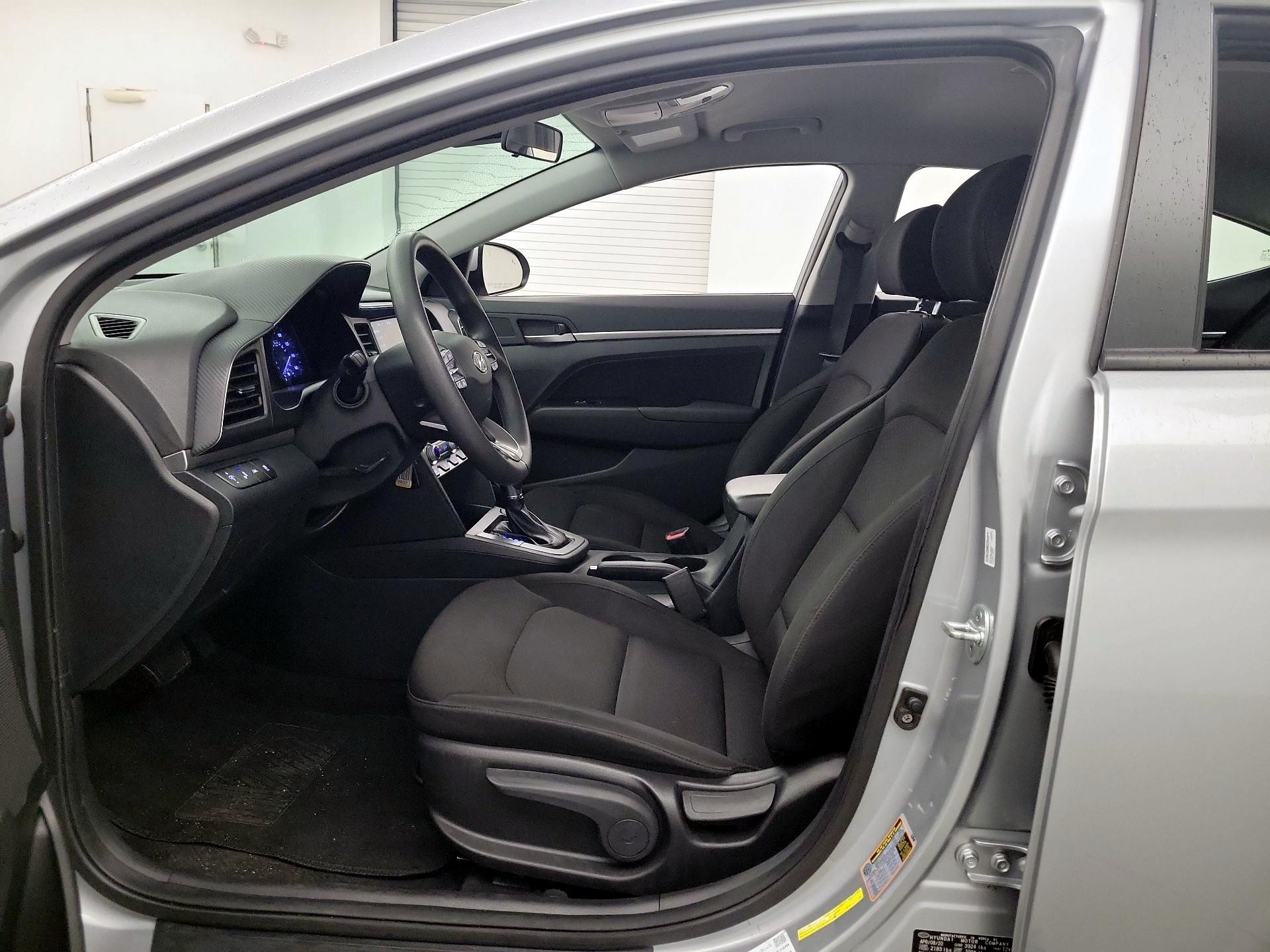 Thumbnail: 2020 Hyundai Elantra - 9