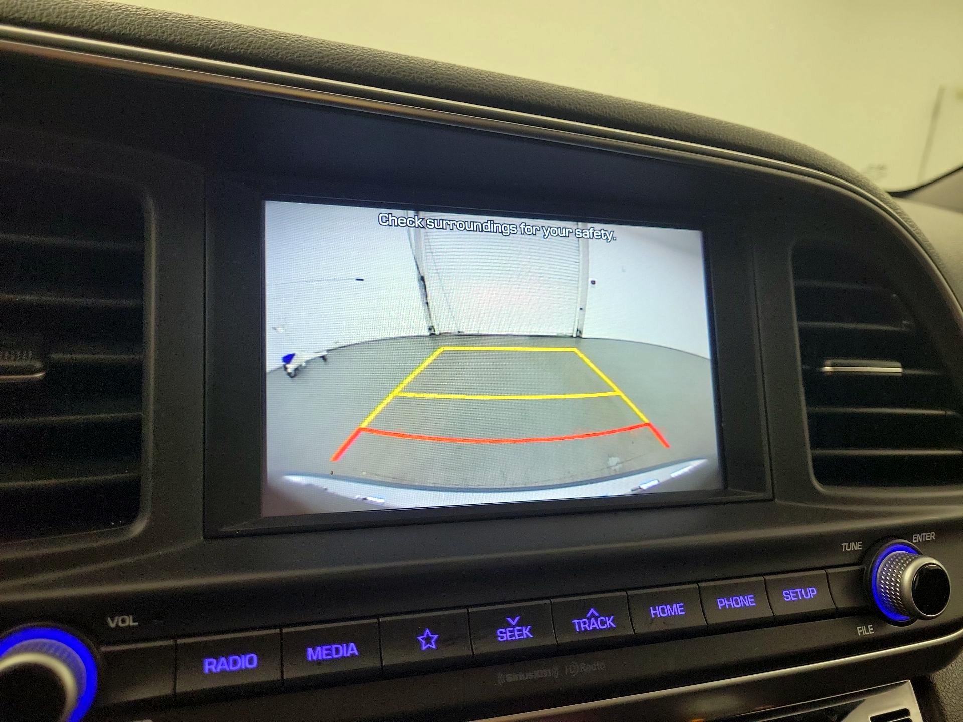 Thumbnail: 2020 Hyundai Elantra - 12