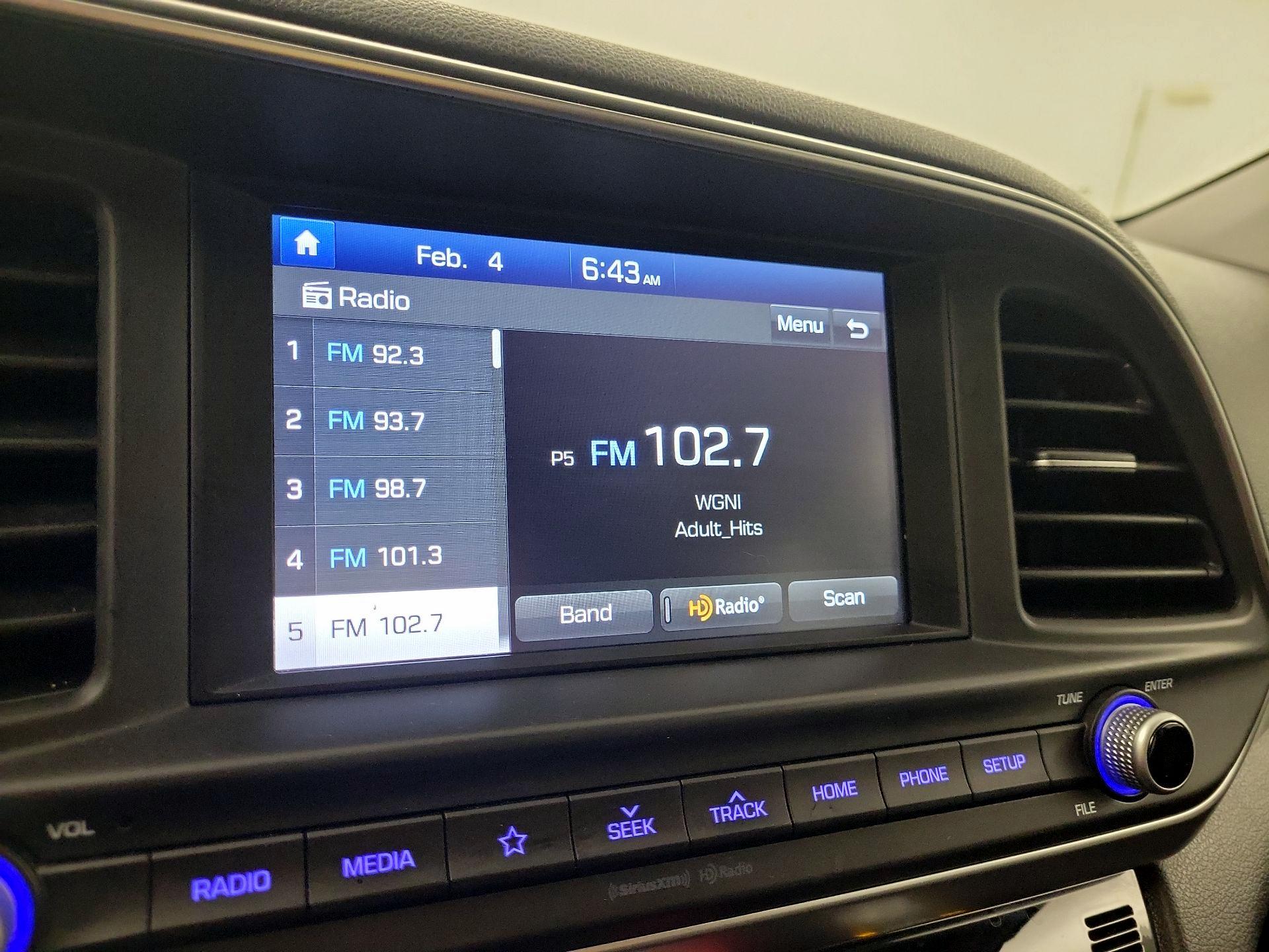 Thumbnail: 2020 Hyundai Elantra - 13