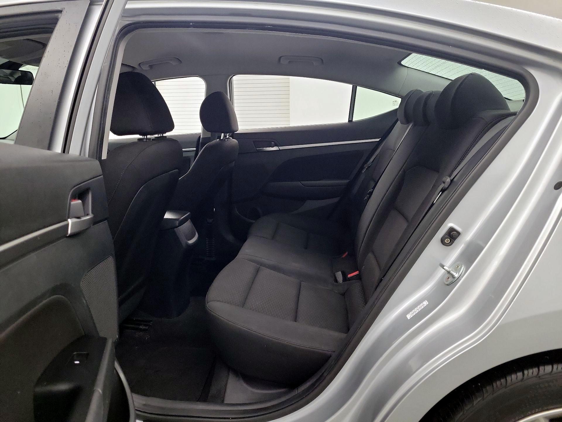 Thumbnail: 2020 Hyundai Elantra - 17