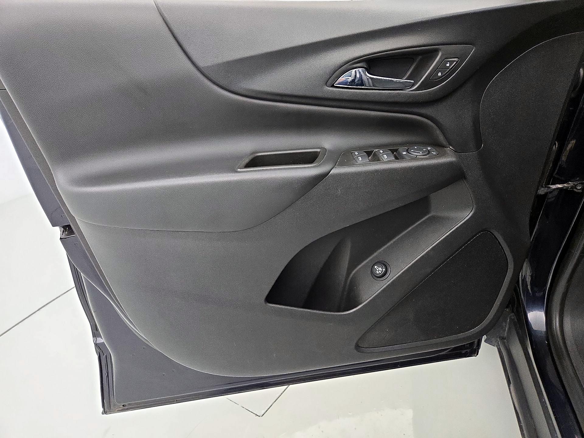 Thumbnail: 2021 Chevrolet Equinox - 12