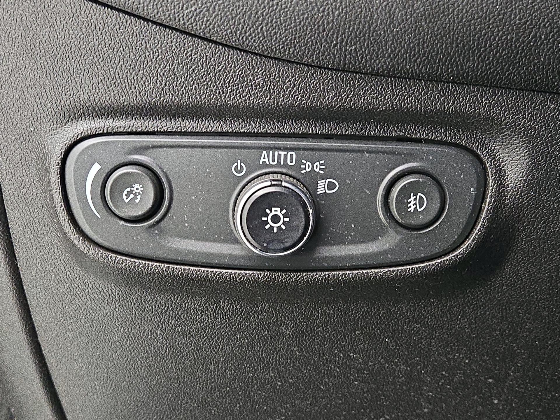 Thumbnail: 2021 Chevrolet Equinox - 13