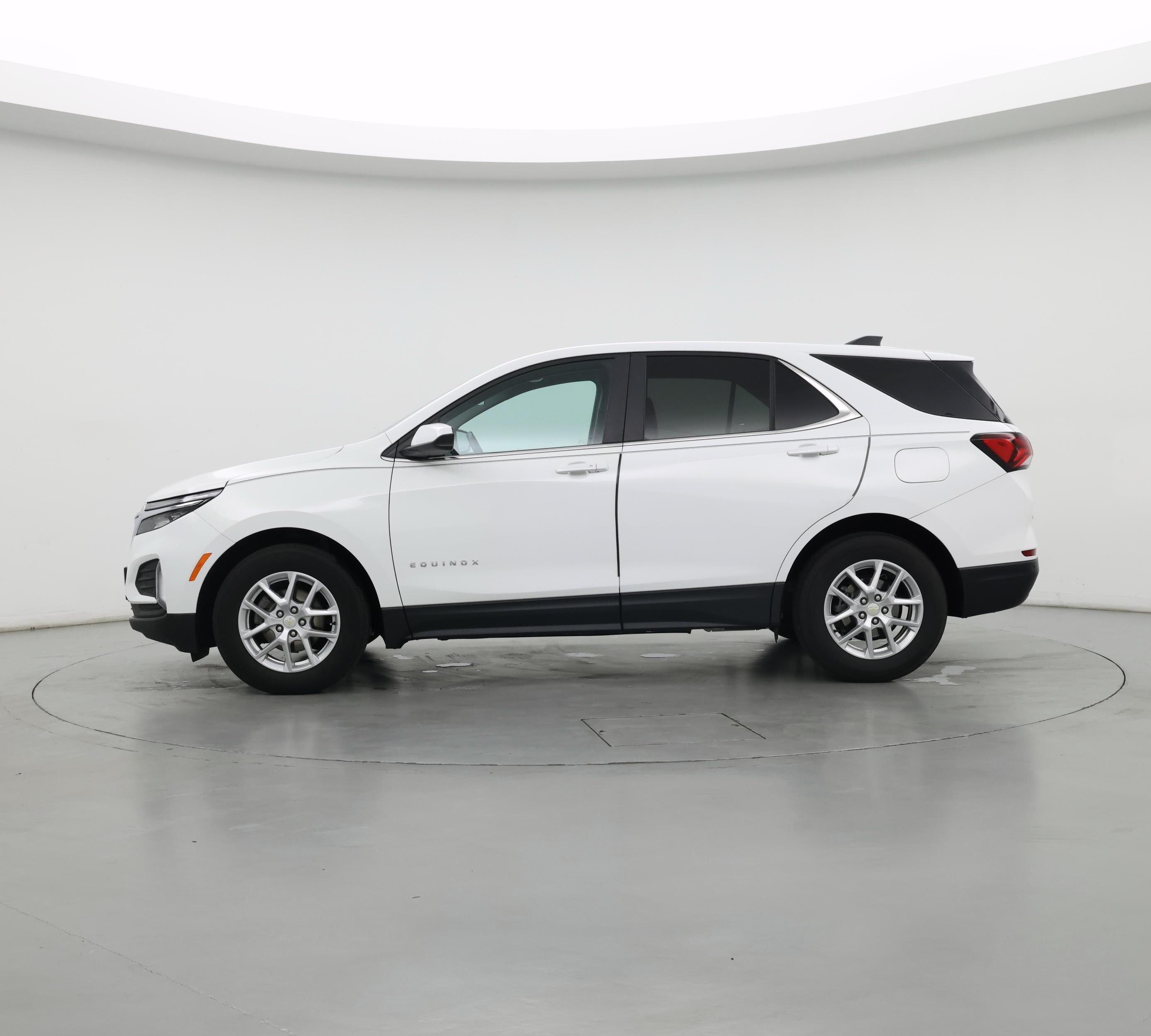 Thumbnail: 2024 Chevrolet Equinox - 3