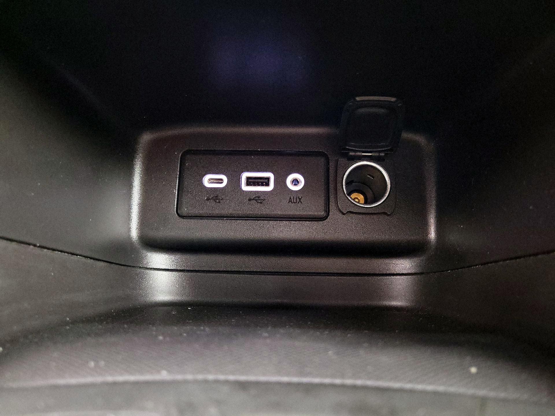 Thumbnail: 2022 Chevrolet Equinox - 16