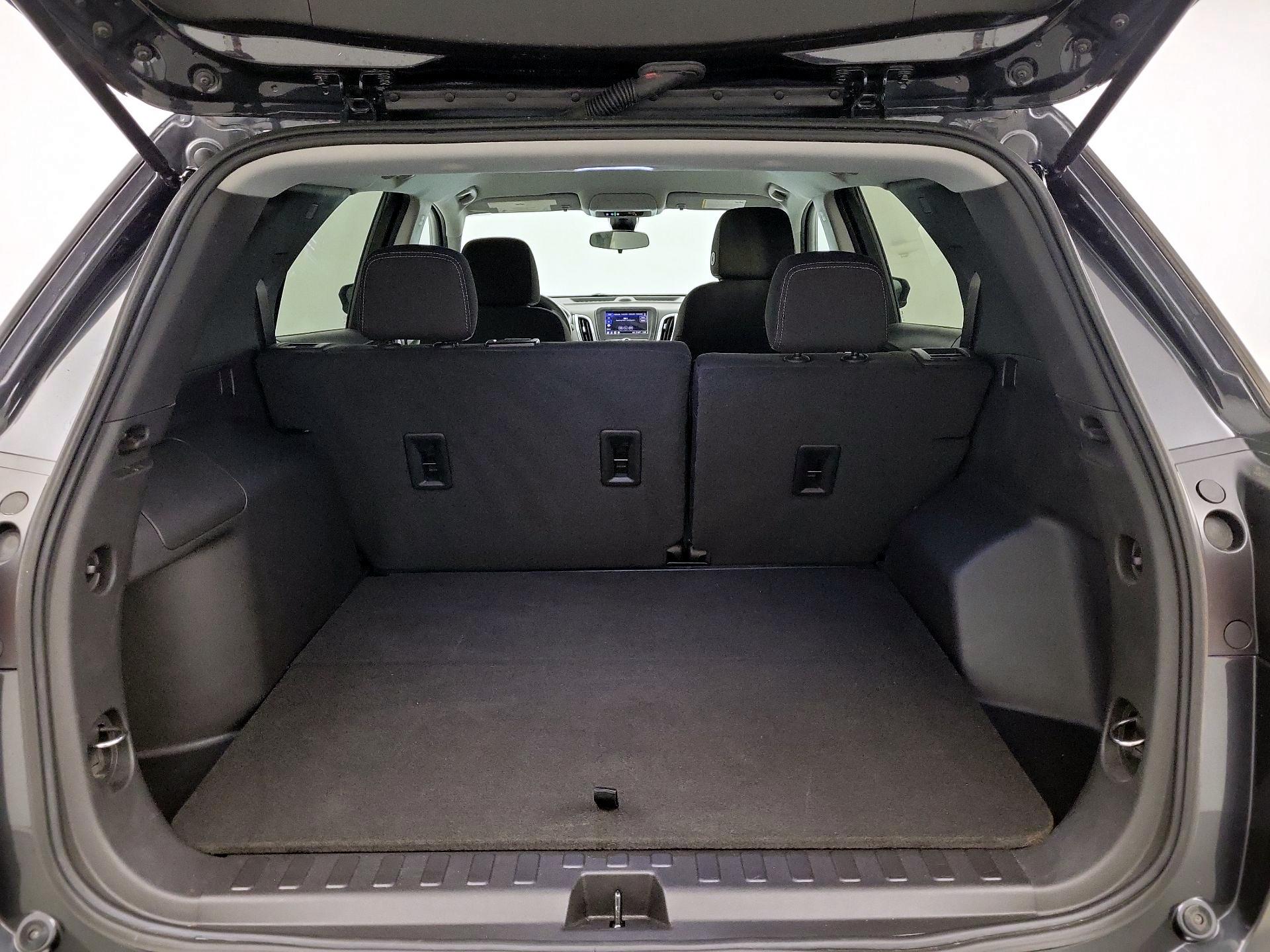 Thumbnail: 2022 Chevrolet Equinox - 18