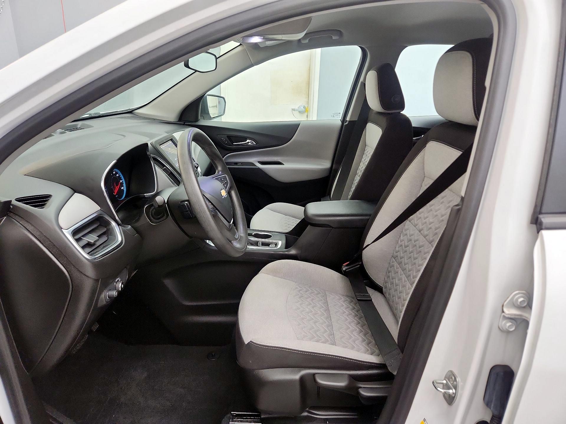 Thumbnail: 2022 Chevrolet Equinox - 11