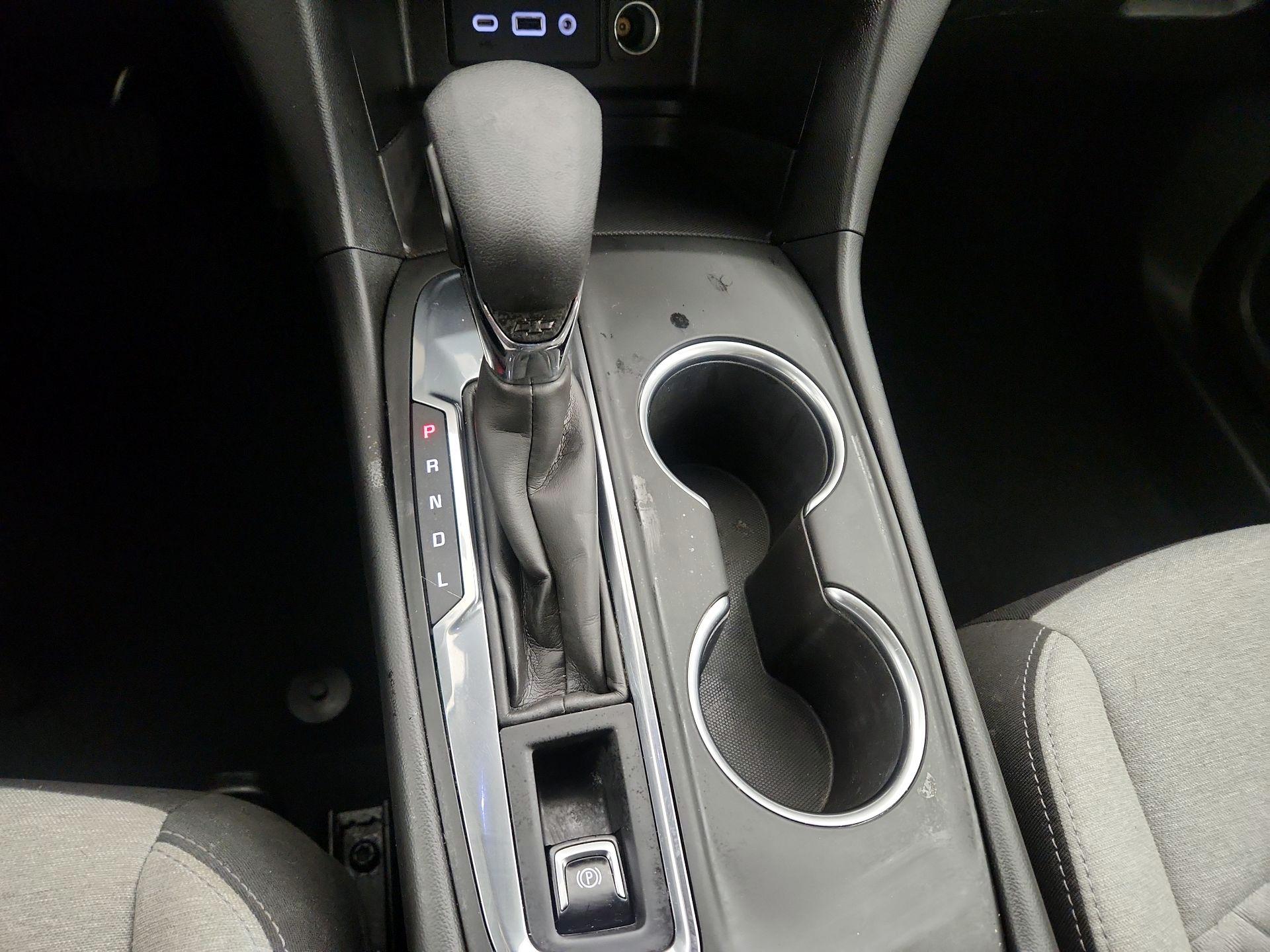 Thumbnail: 2022 Chevrolet Equinox - 17