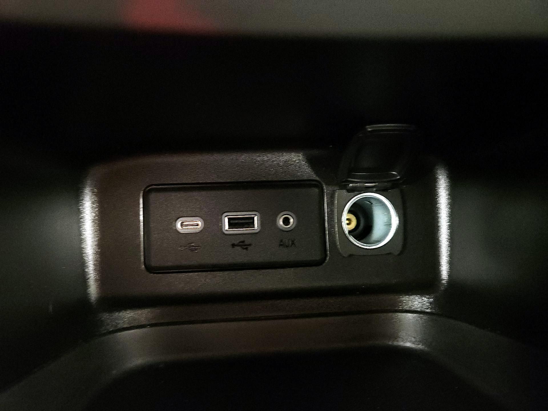 Thumbnail: 2022 Chevrolet Equinox - 18