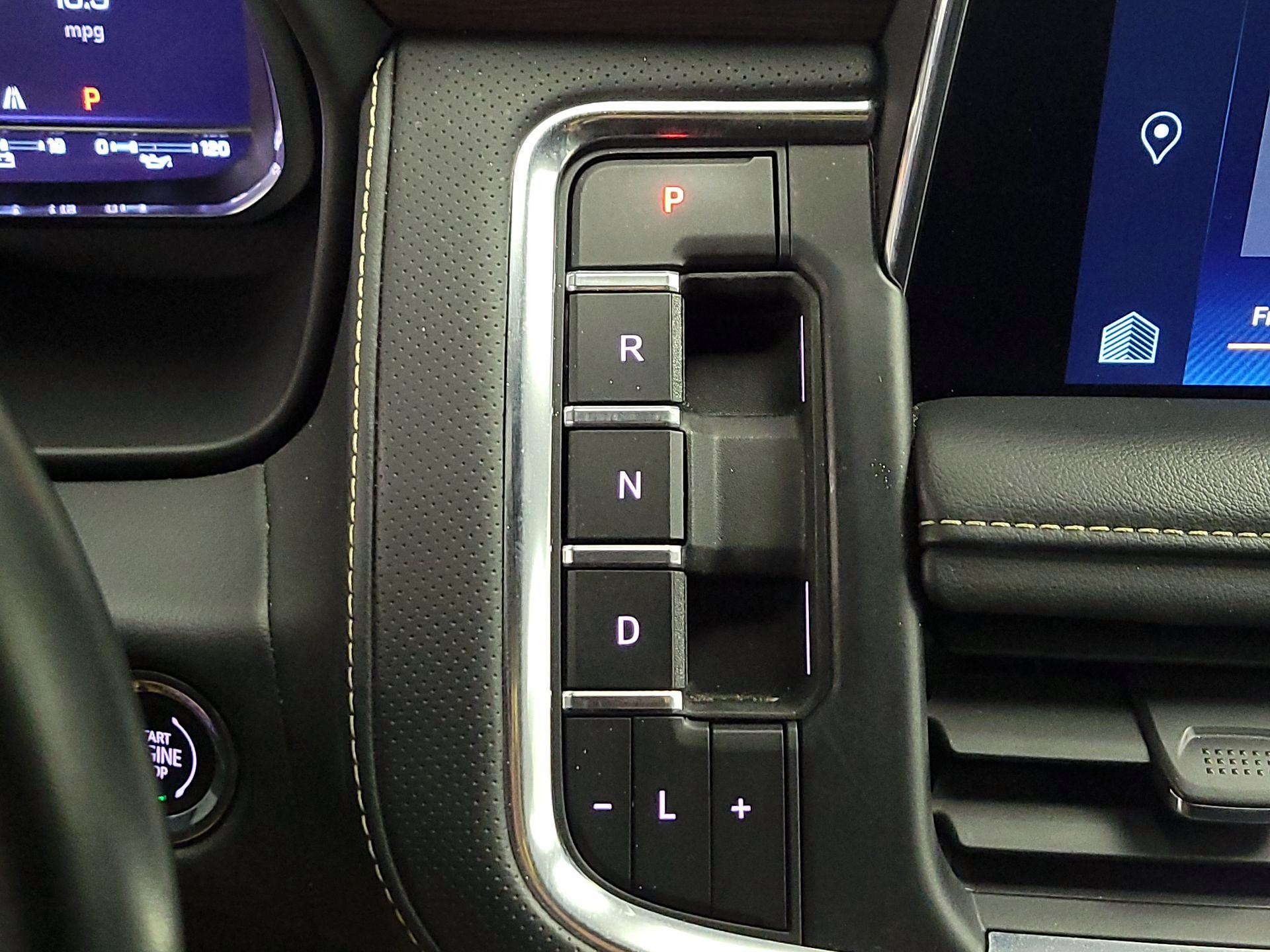 Thumbnail: 2023 Chevrolet Suburban - 18