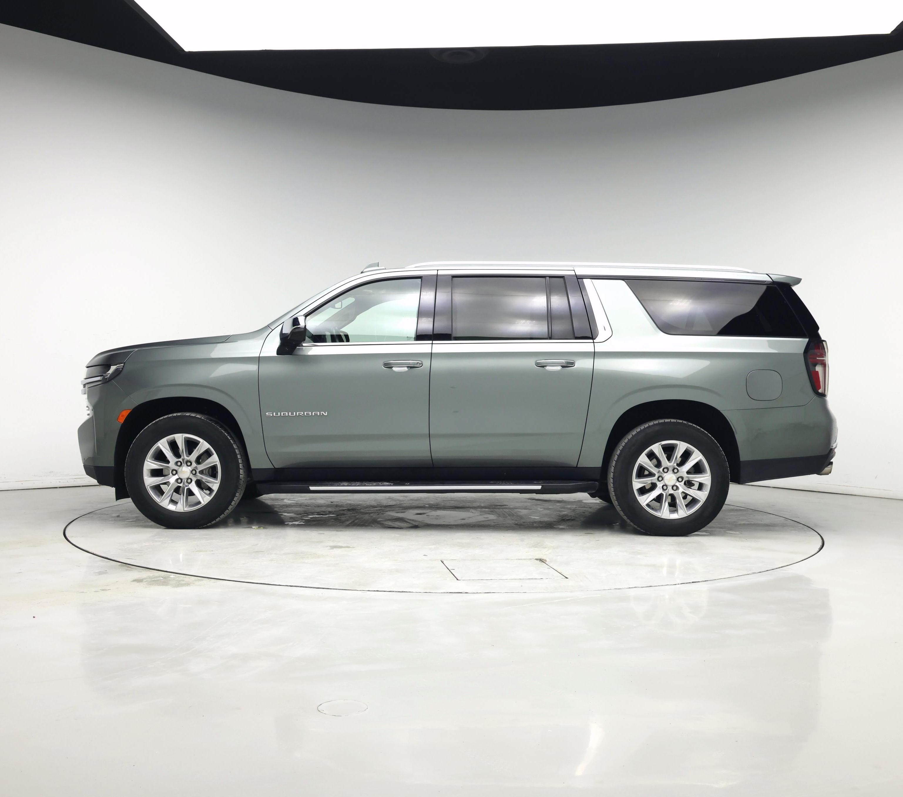 Thumbnail: 2023 Chevrolet Suburban - 3