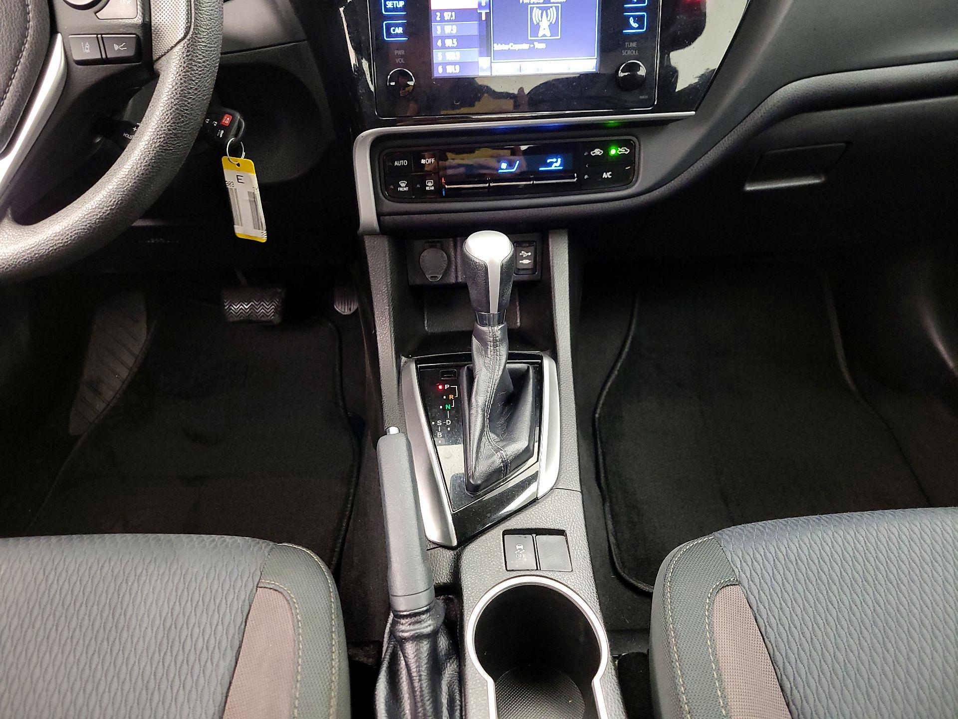 Thumbnail: 2019 Toyota Corolla - 17