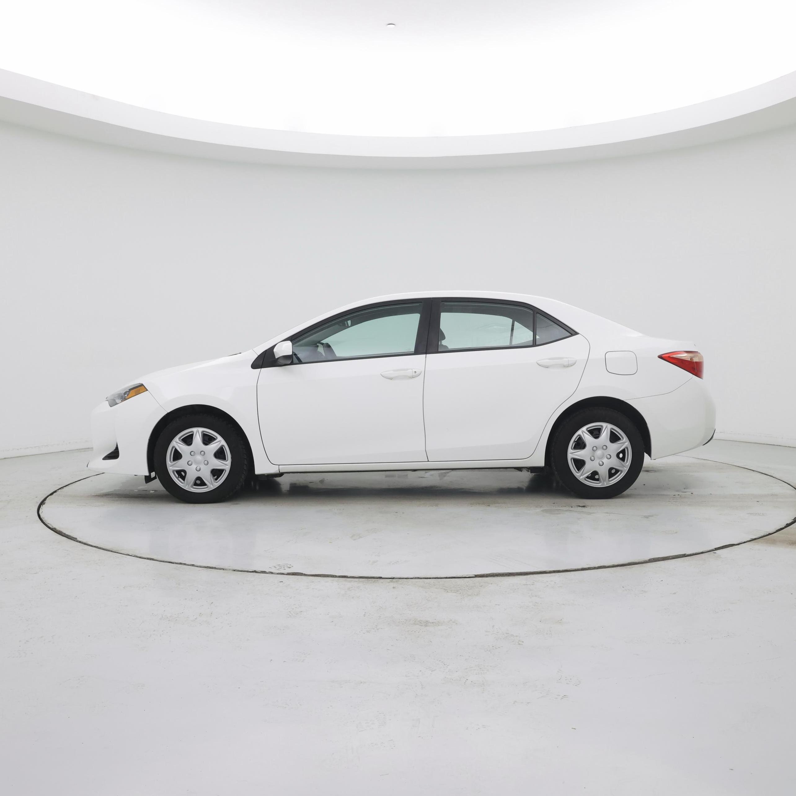 Thumbnail: 2019 Toyota Corolla - 3