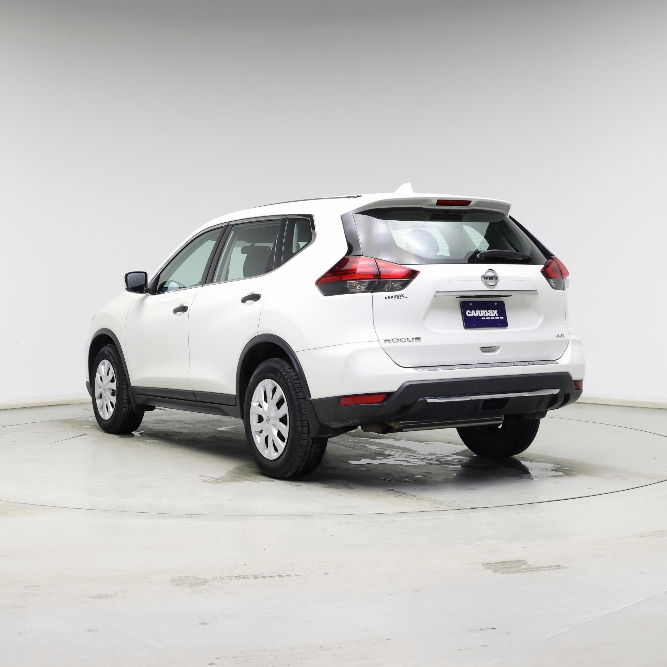 Thumbnail: 2017 Nissan Rogue - 2