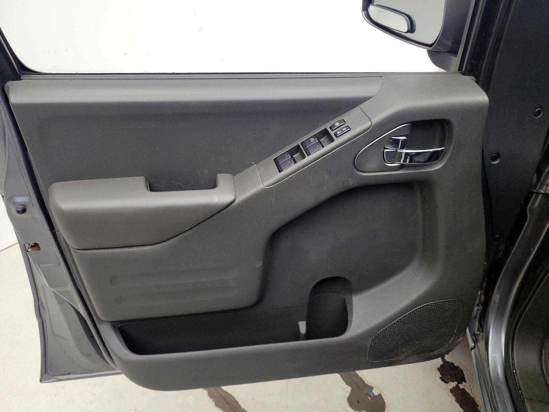 Thumbnail: 2018 Nissan Frontier - 12