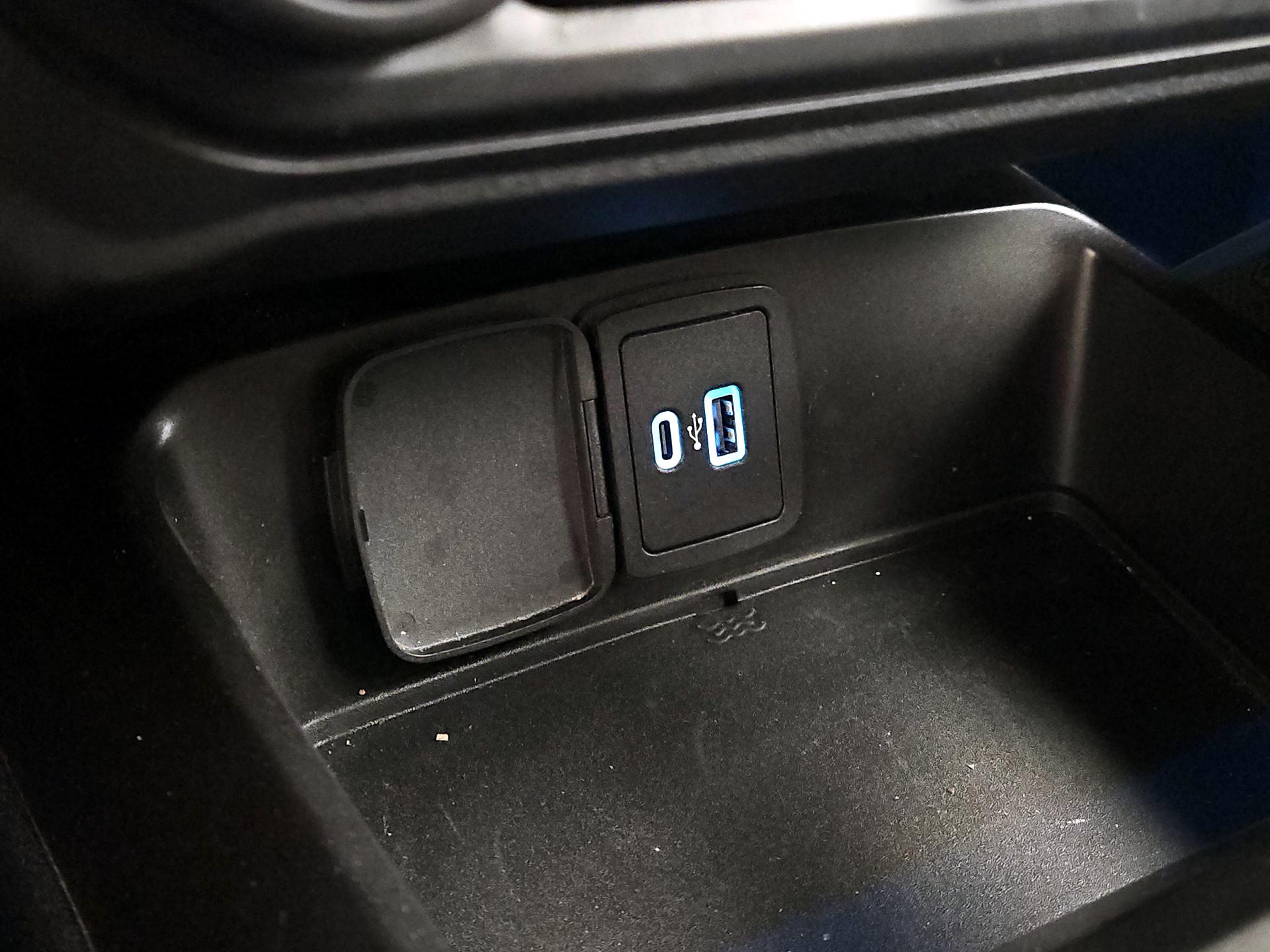 Thumbnail: 2021 Ford Bronco - 19