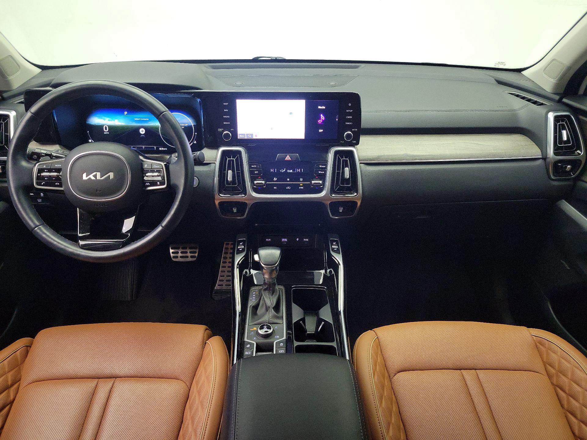 Thumbnail: 2023 Kia Sorento - 9