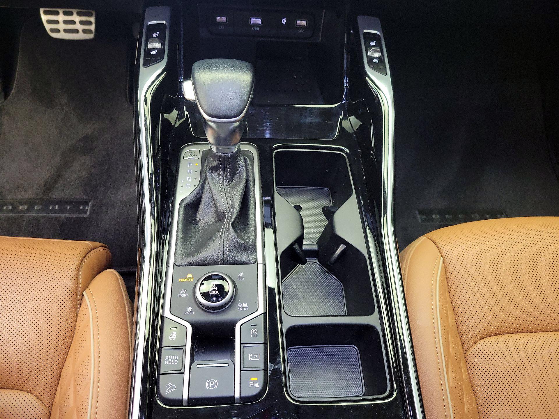 Thumbnail: 2023 Kia Sorento - 17