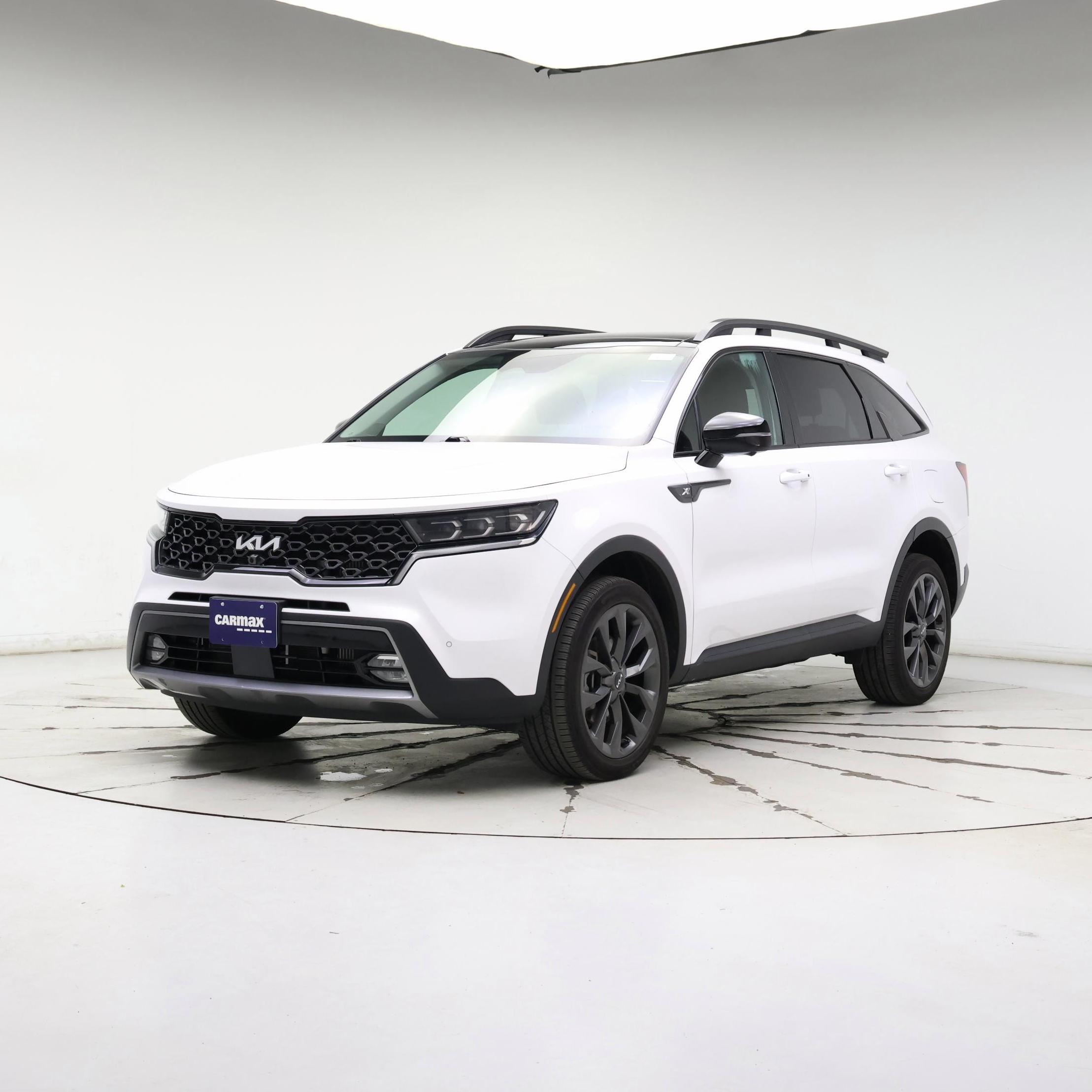 Thumbnail: 2023 Kia Sorento - 4