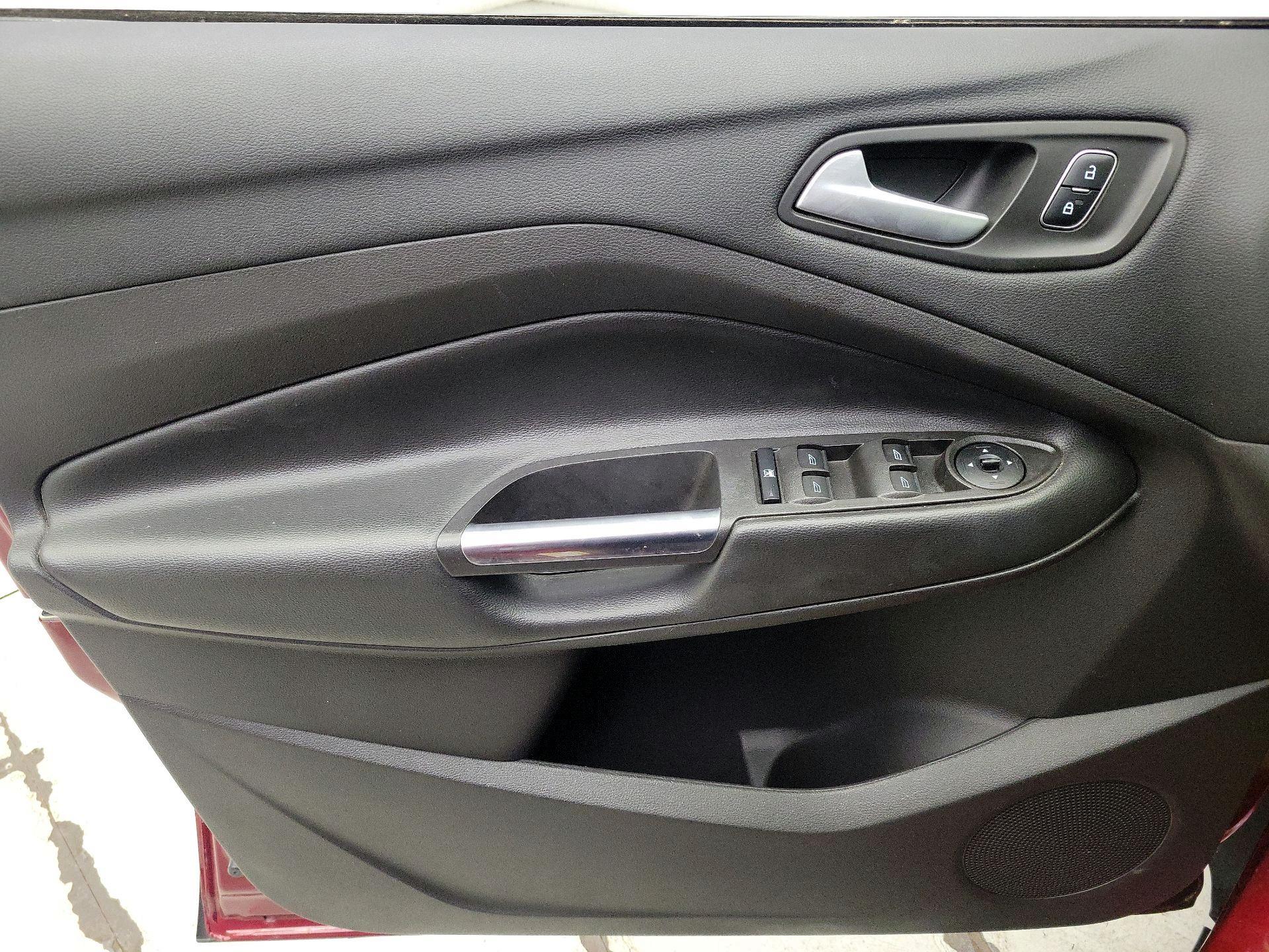 Thumbnail: 2018 Ford Escape - 12