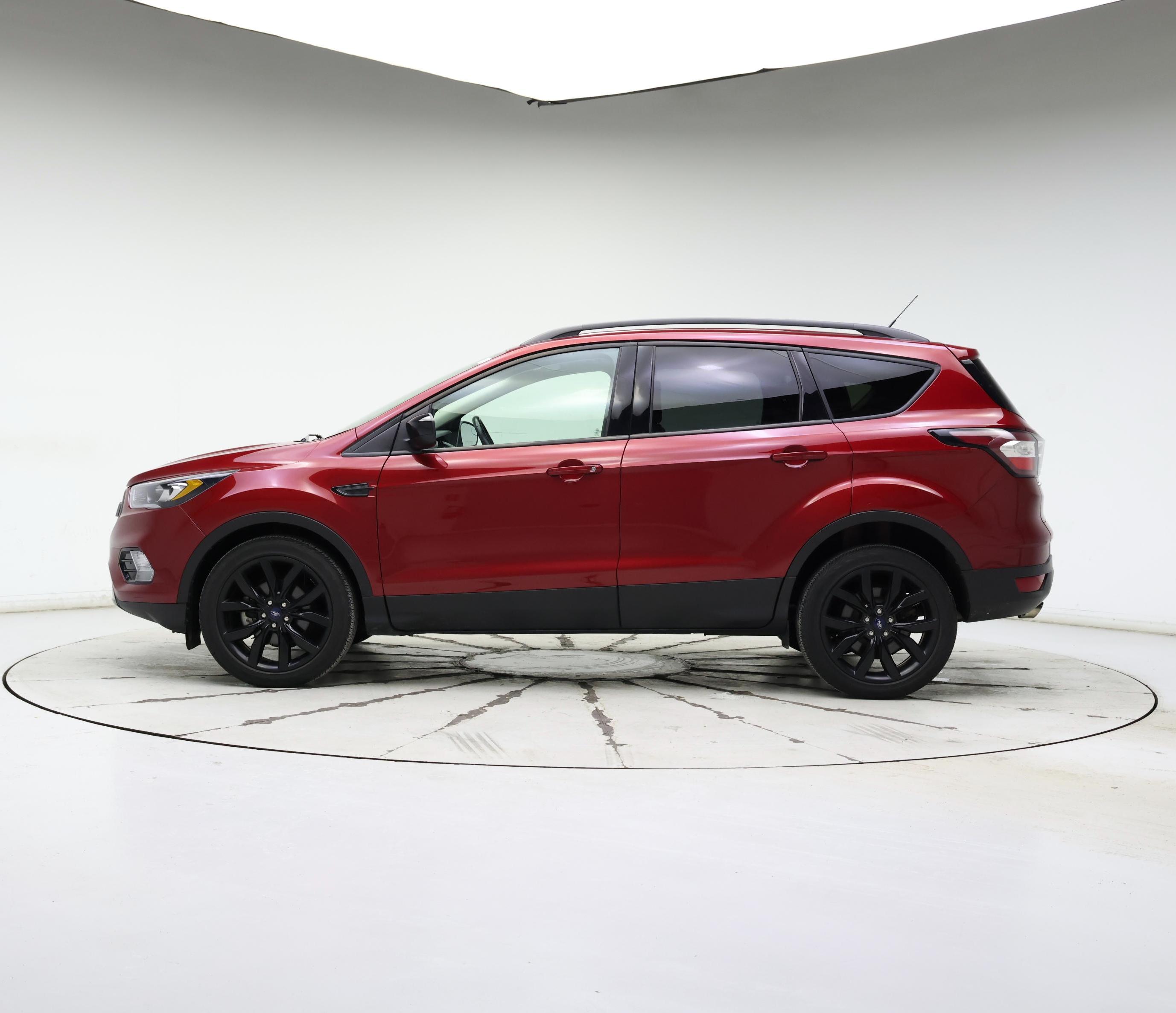 Thumbnail: 2018 Ford Escape - 3
