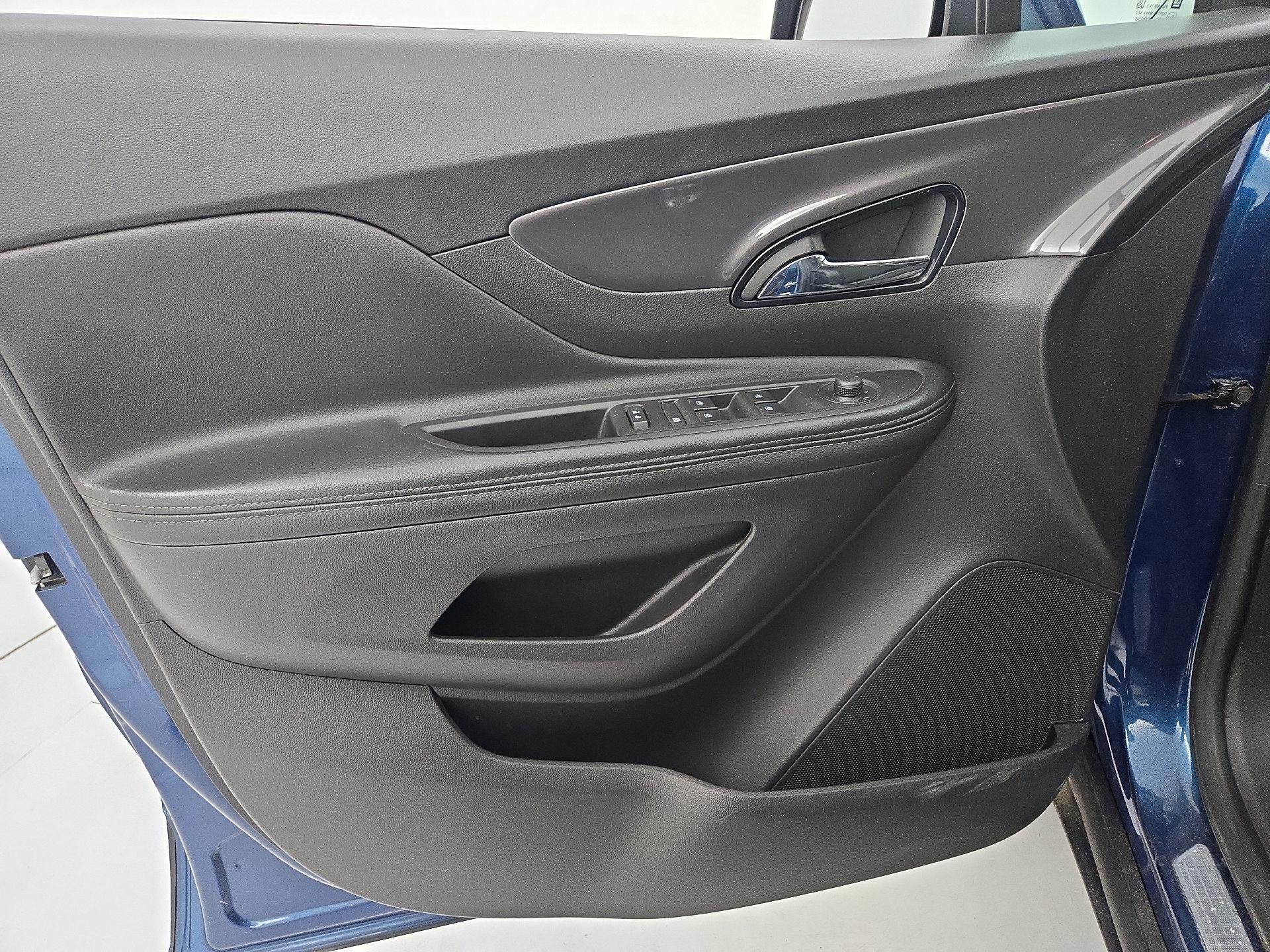 Thumbnail: 2020 Buick Encore - 12