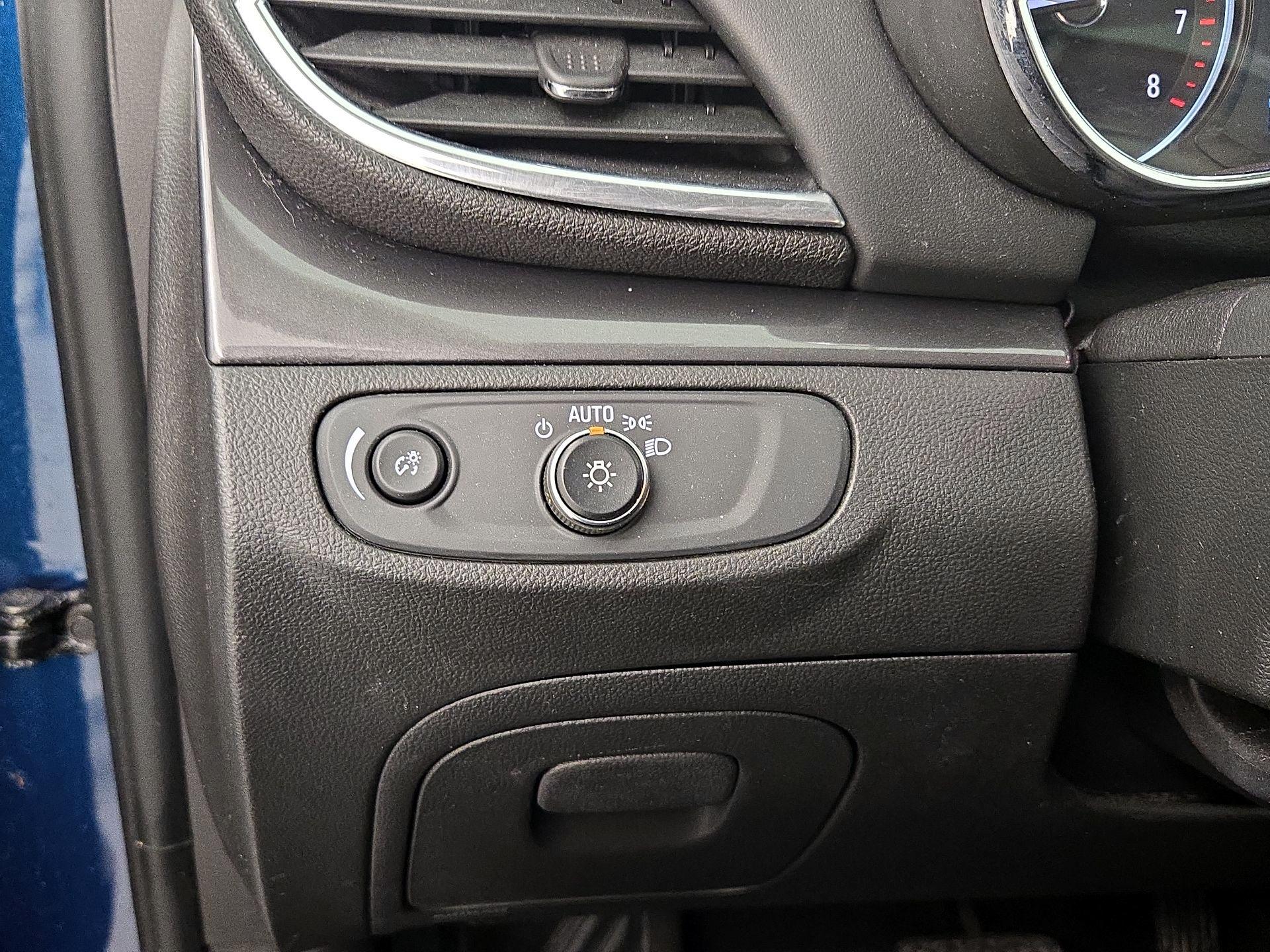 Thumbnail: 2020 Buick Encore - 13