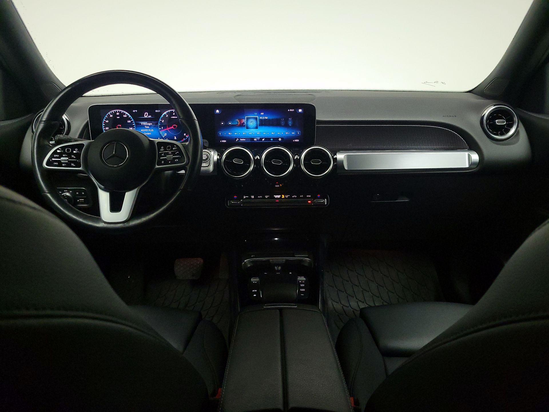 Thumbnail: 2021 Mercedes-Benz GLB - 9