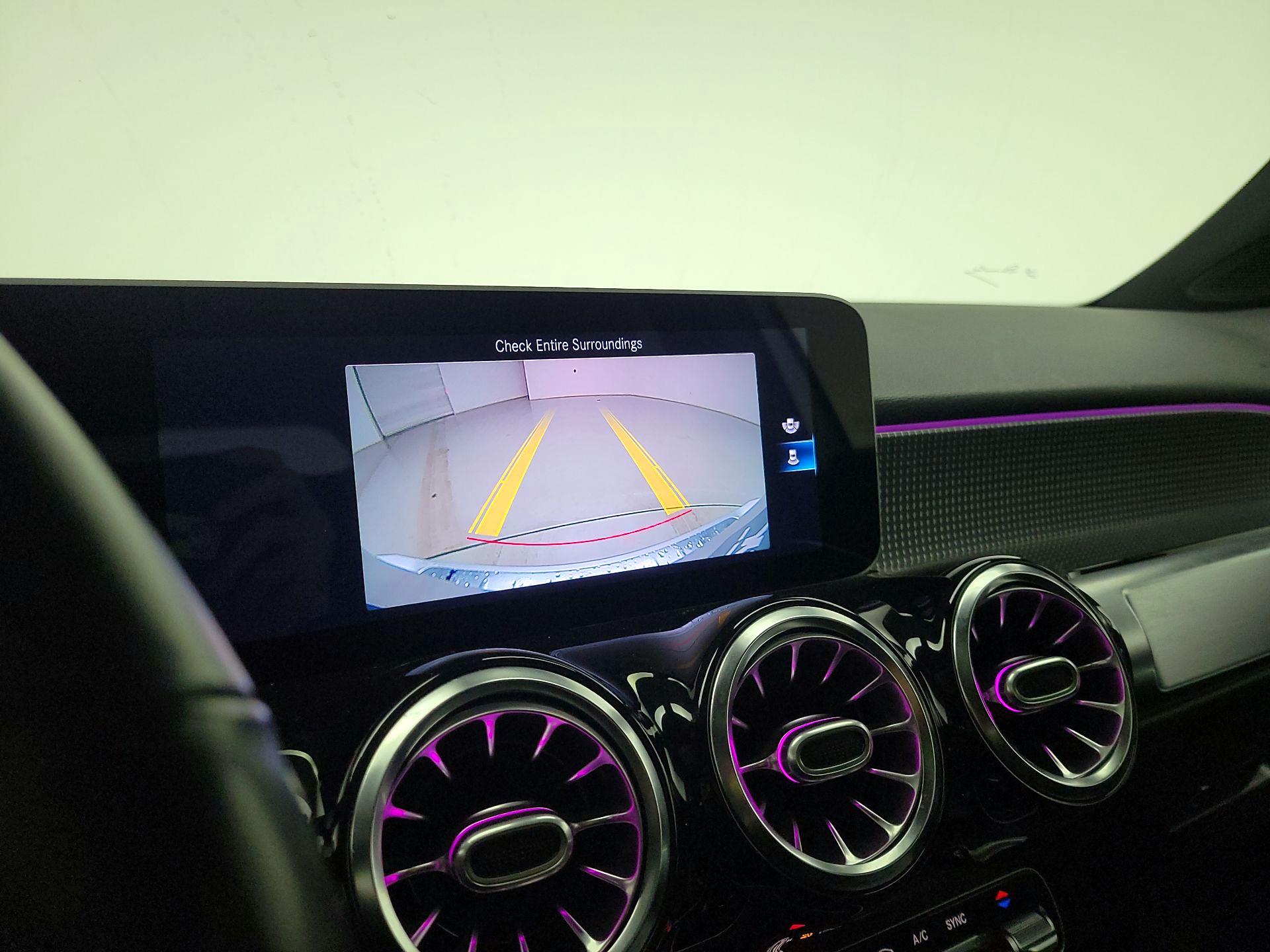 Thumbnail: 2021 Mercedes-Benz GLB - 14