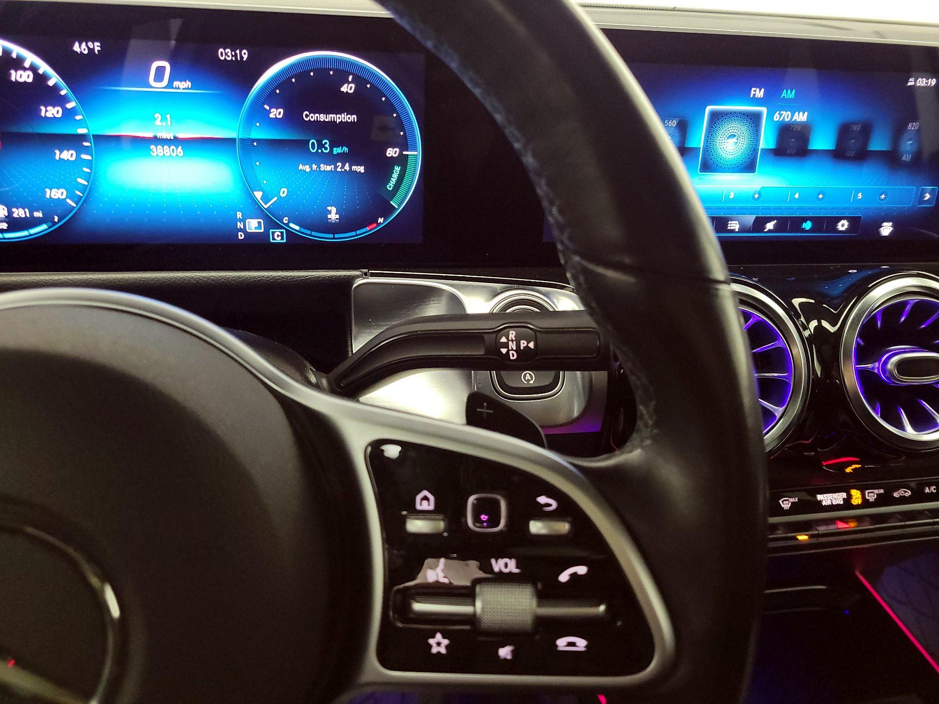 Thumbnail: 2021 Mercedes-Benz GLB - 17