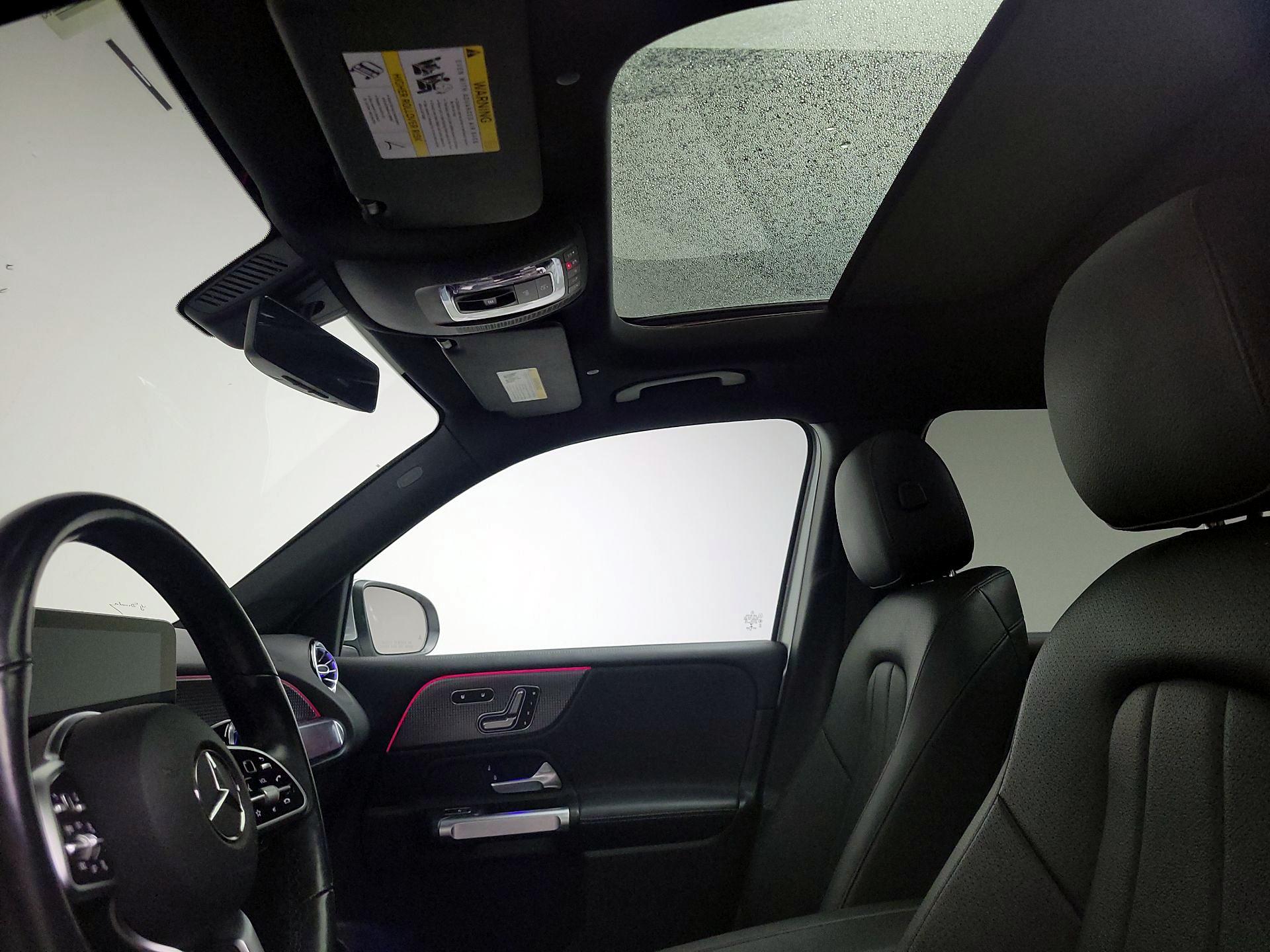 Thumbnail: 2021 Mercedes-Benz GLB - 19