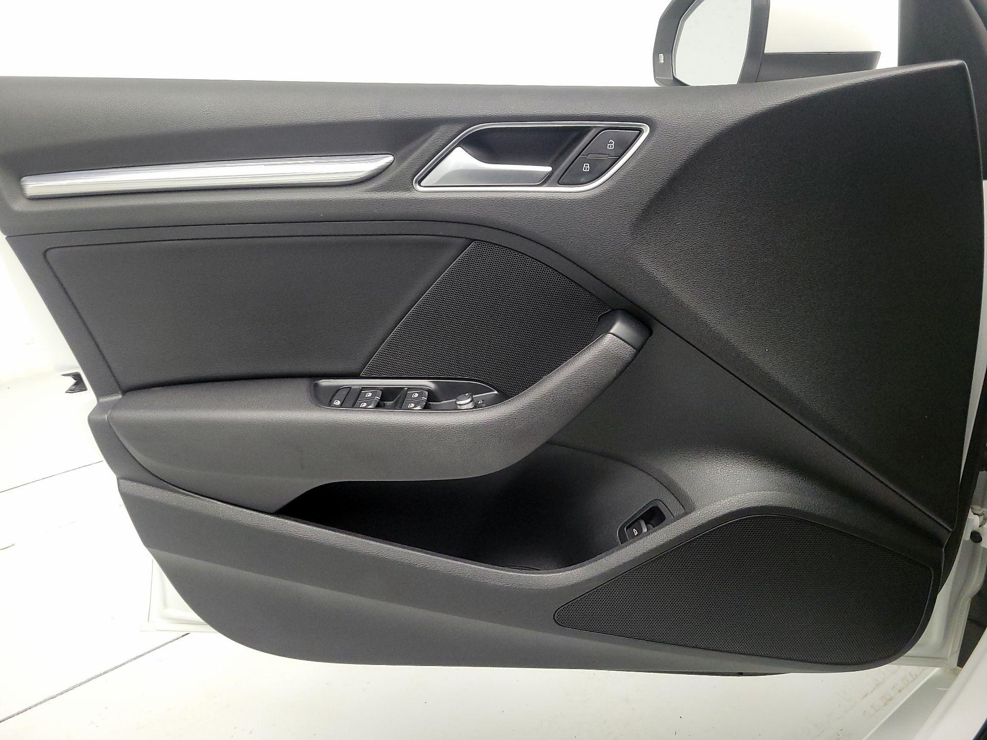 Thumbnail: 2017 Audi A3 - 12